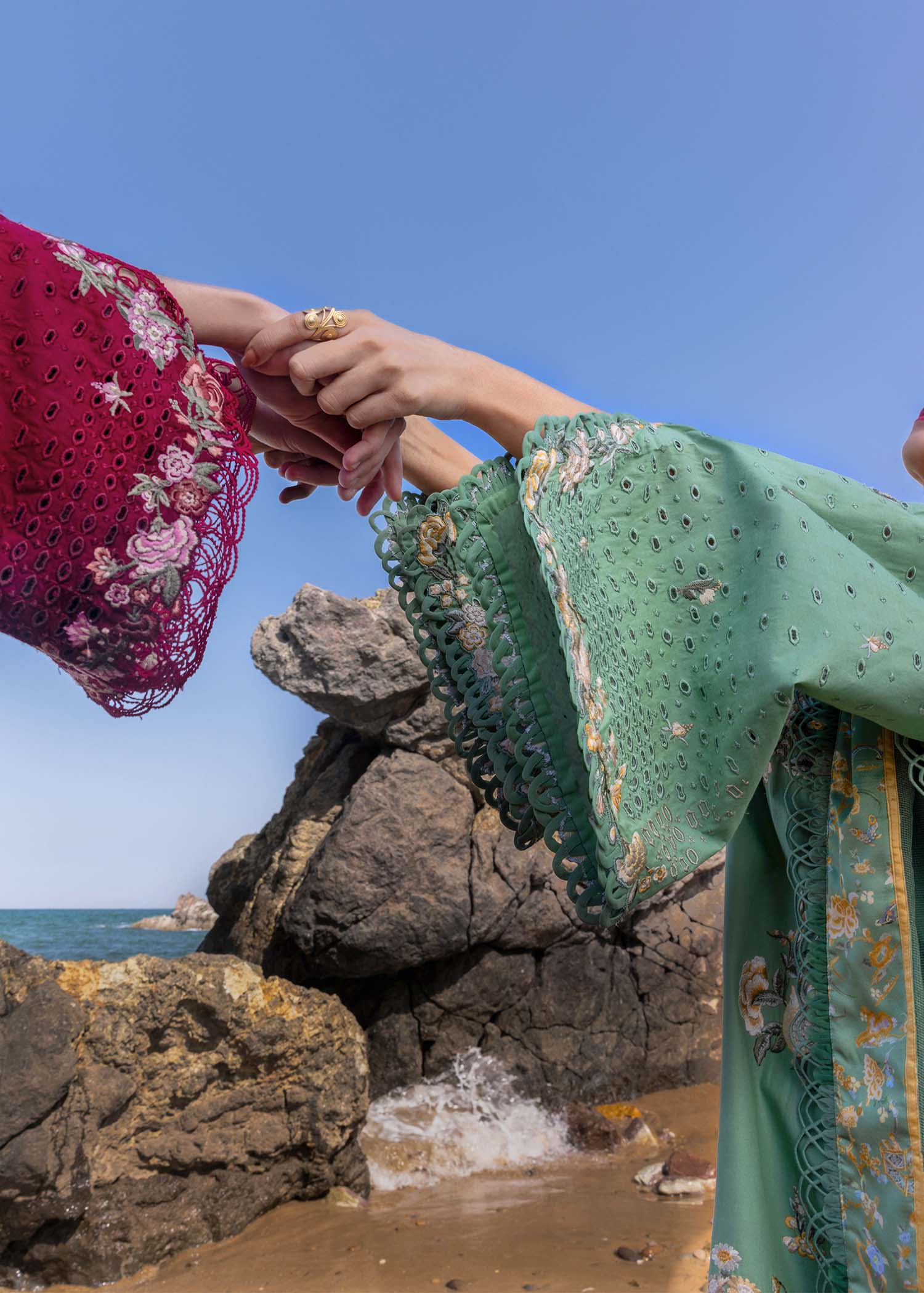 Crimson | Floe by Crimson | Parsi Threads - D5 B - Official Crimson stockist in UK - Sakeena London