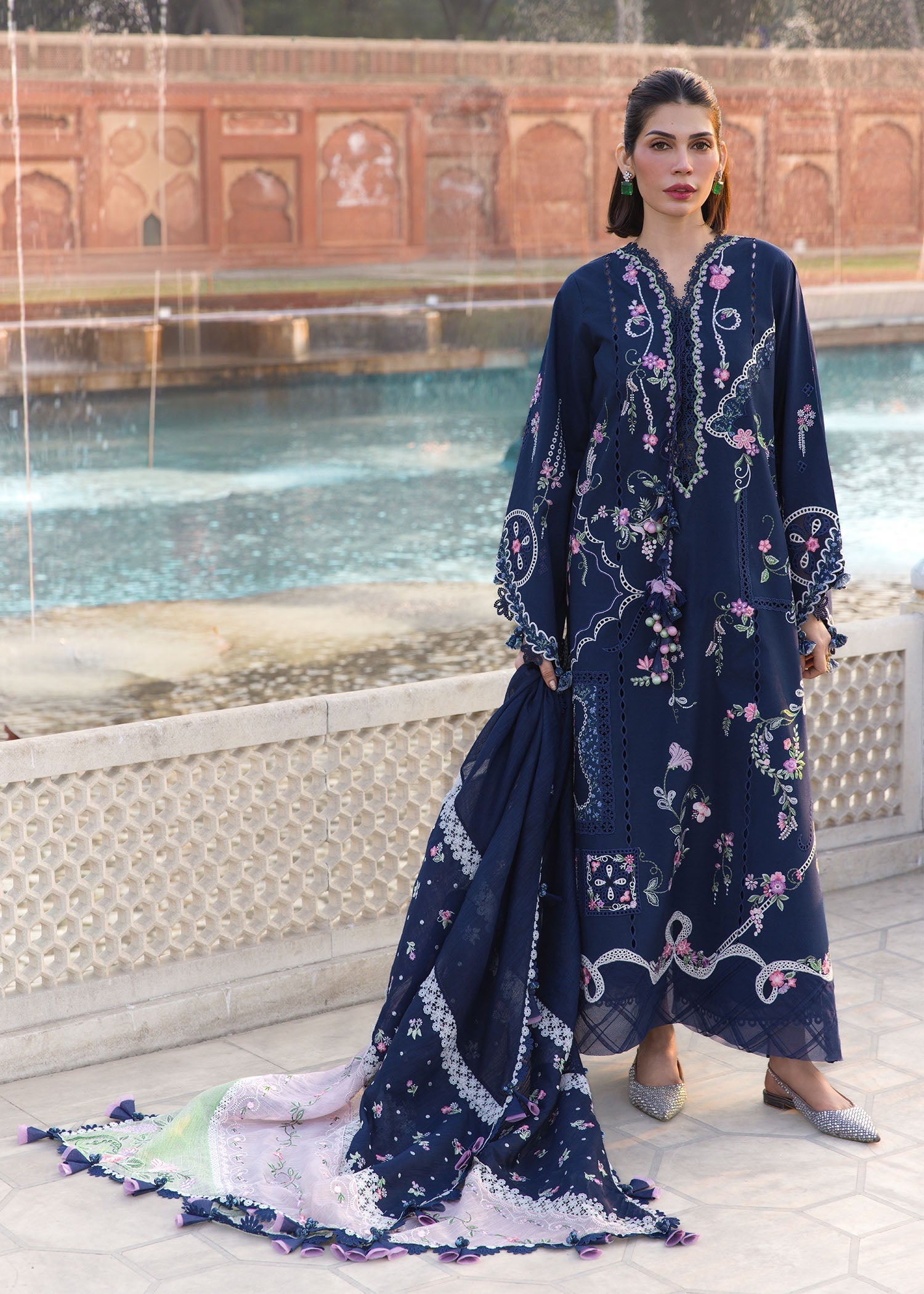 Crimson | flow lawn 26 | MANIFESTED MEADOWS - D7B