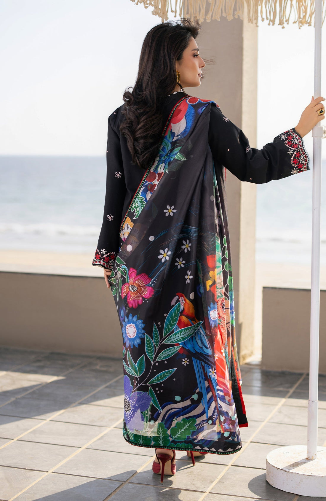 Seran | Afsanah Lawn | Maya