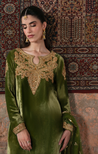 Maya | Viola Luxe Velvet 25 | TALIYA - Official Maya stockist in UK - Sakeena London