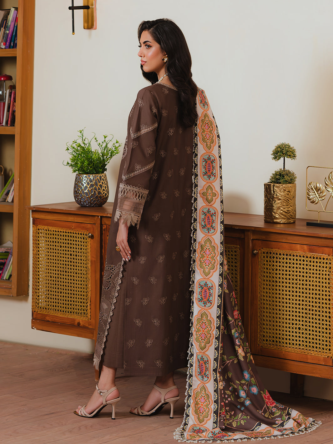 Mahnur | Stella Khaddar | SK-05A - Official Mahnur stockist in UK - Sakeena London