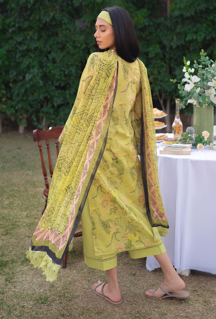 Humdum | Gardenia Lawn 24 | Printkari Lawn PLG 09 - Official HumDum stockist in UK - Sakeena London