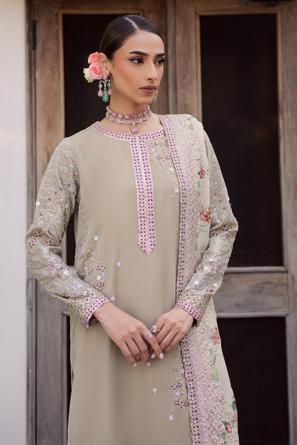 Nureh | Maya Velvet | NW-119 - Official Nureh stockist in UK - Sakeena London