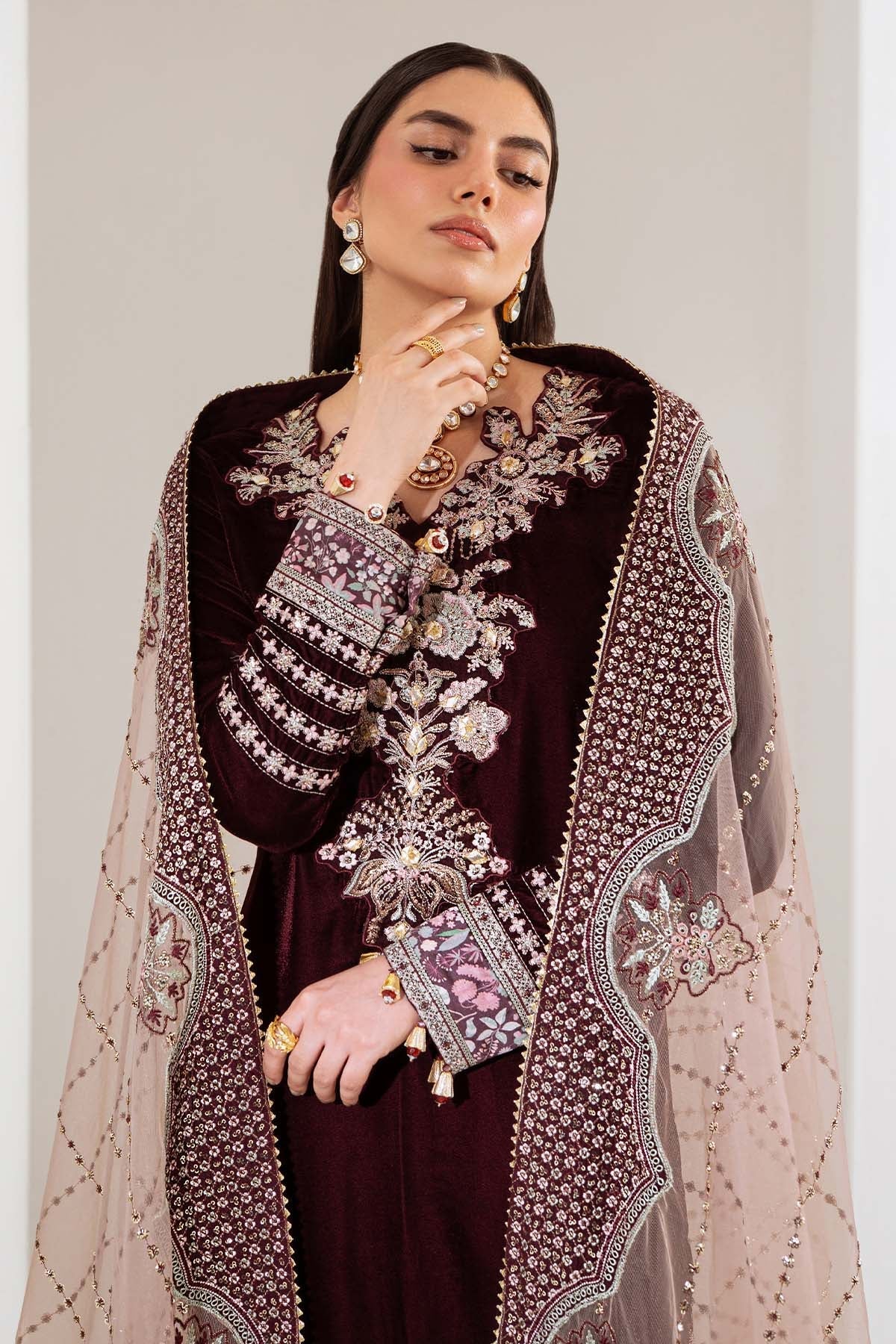 Nureh | Maya Velvet | NW-110 - Official Nureh stockist in UK - Sakeena London