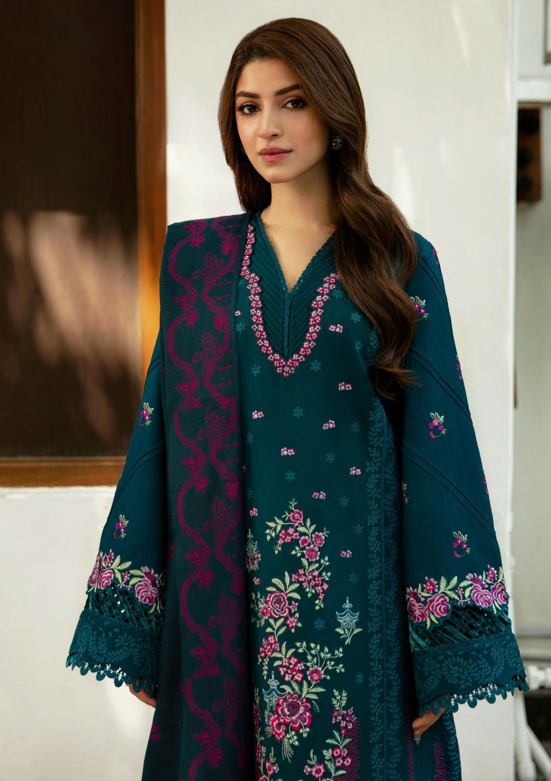 Winter Collection - Republic Womenswear - Rosalee - RP#11 - Omari