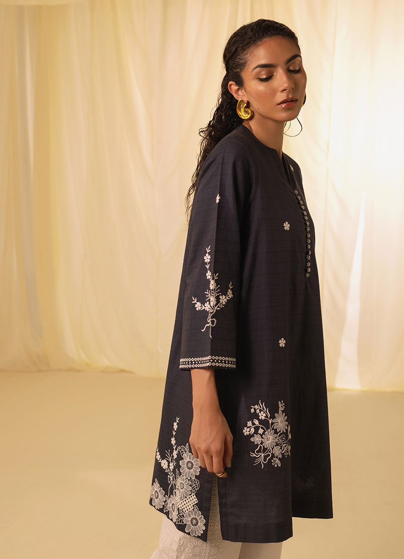 Image | Spring Basics 25 | IJSE-214055-12500 - Official Image stockist in UK - Sakeena London