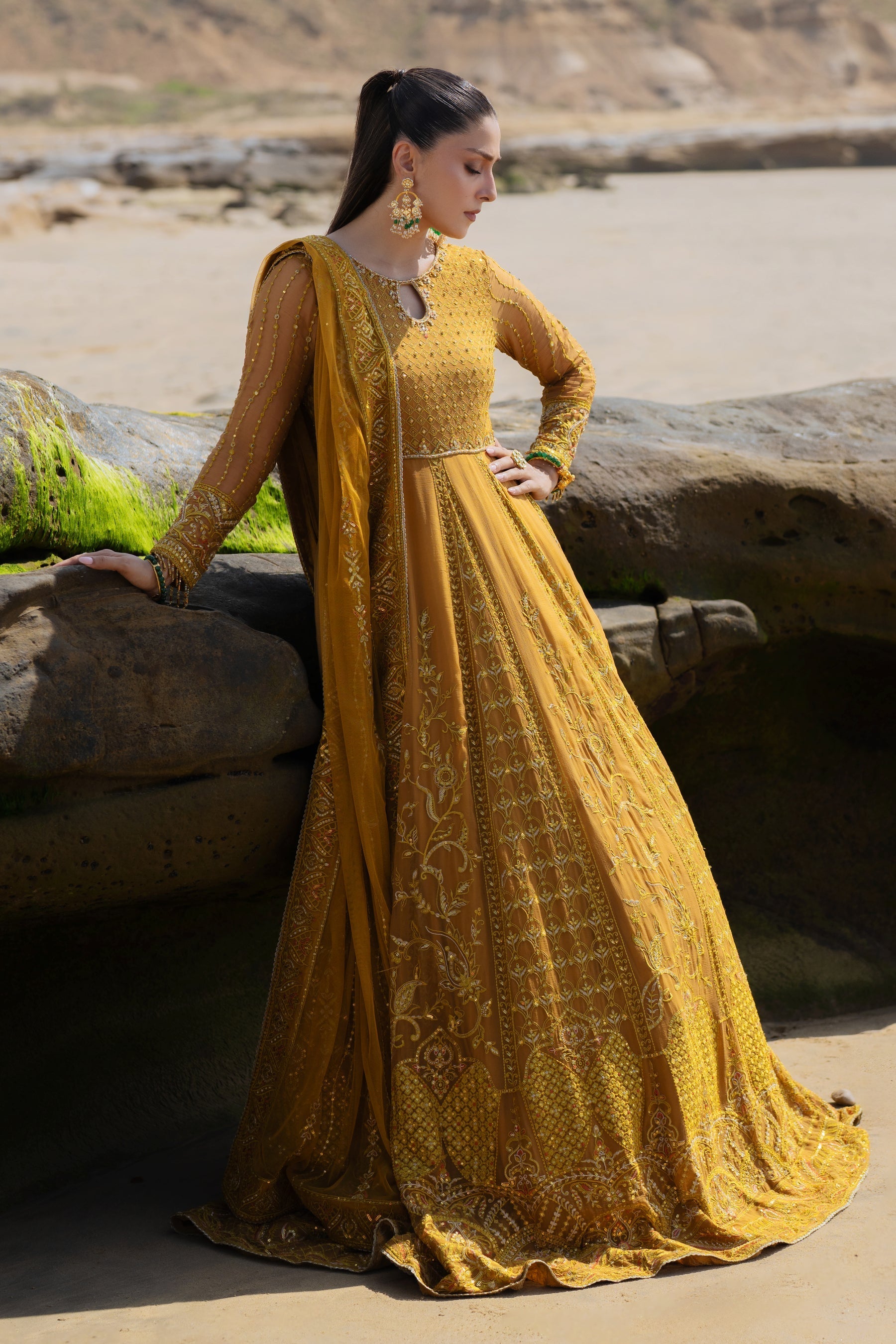 Naqshi | Sahil Kinaray | AINARA - Official Naqshi stockist in UK - Sakeena London