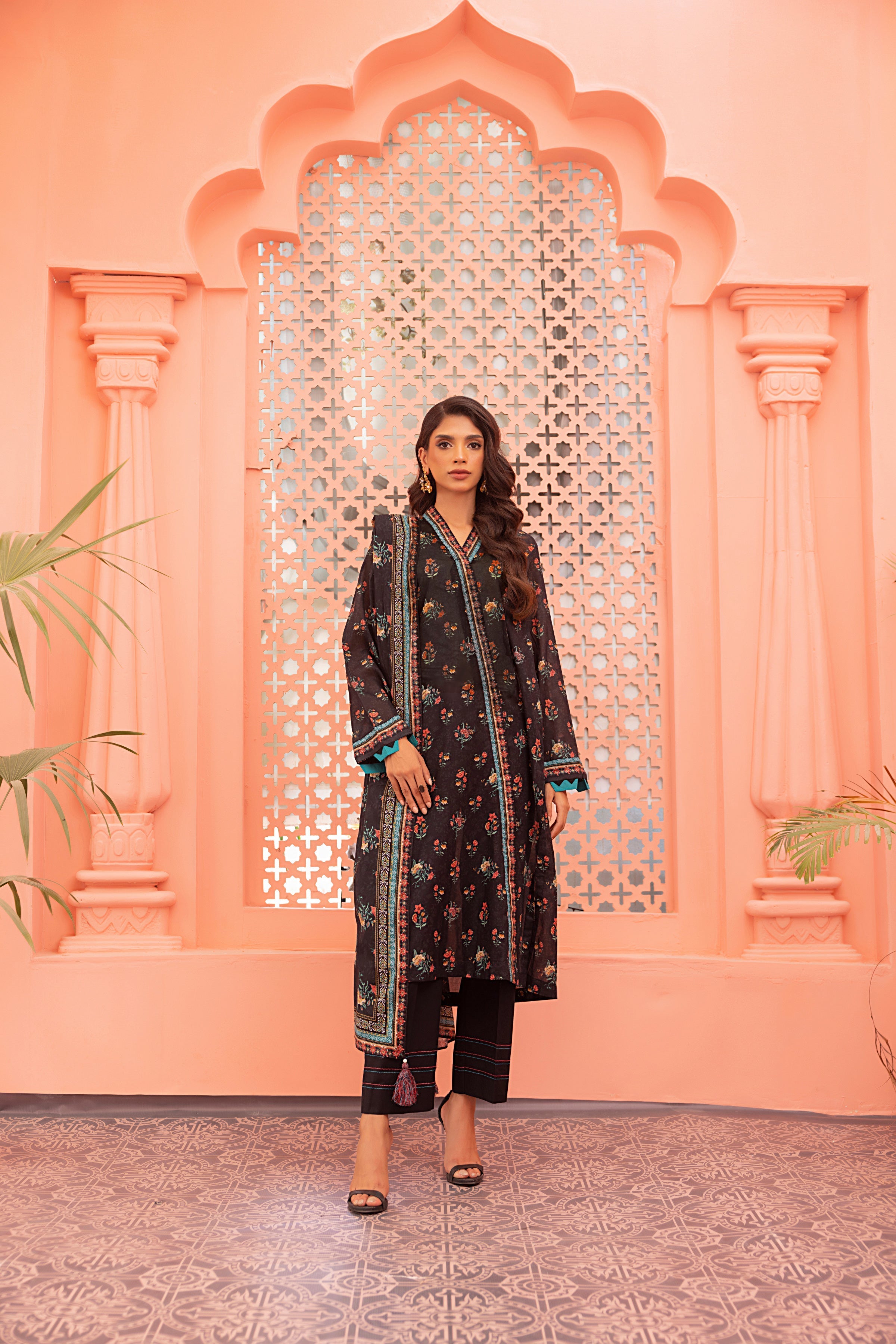 LSM | Winter Marina 24 | 0135 - Official LSM stockist in UK - Sakeena London