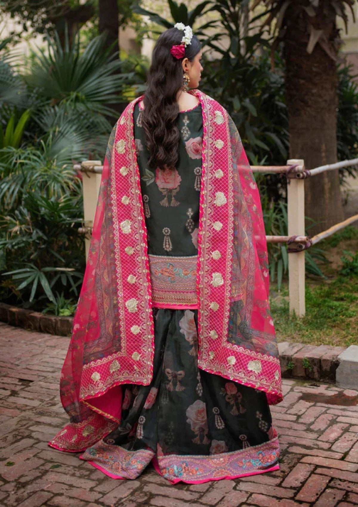 Pret - Ali Xeeshan - Chanda - Green Forest