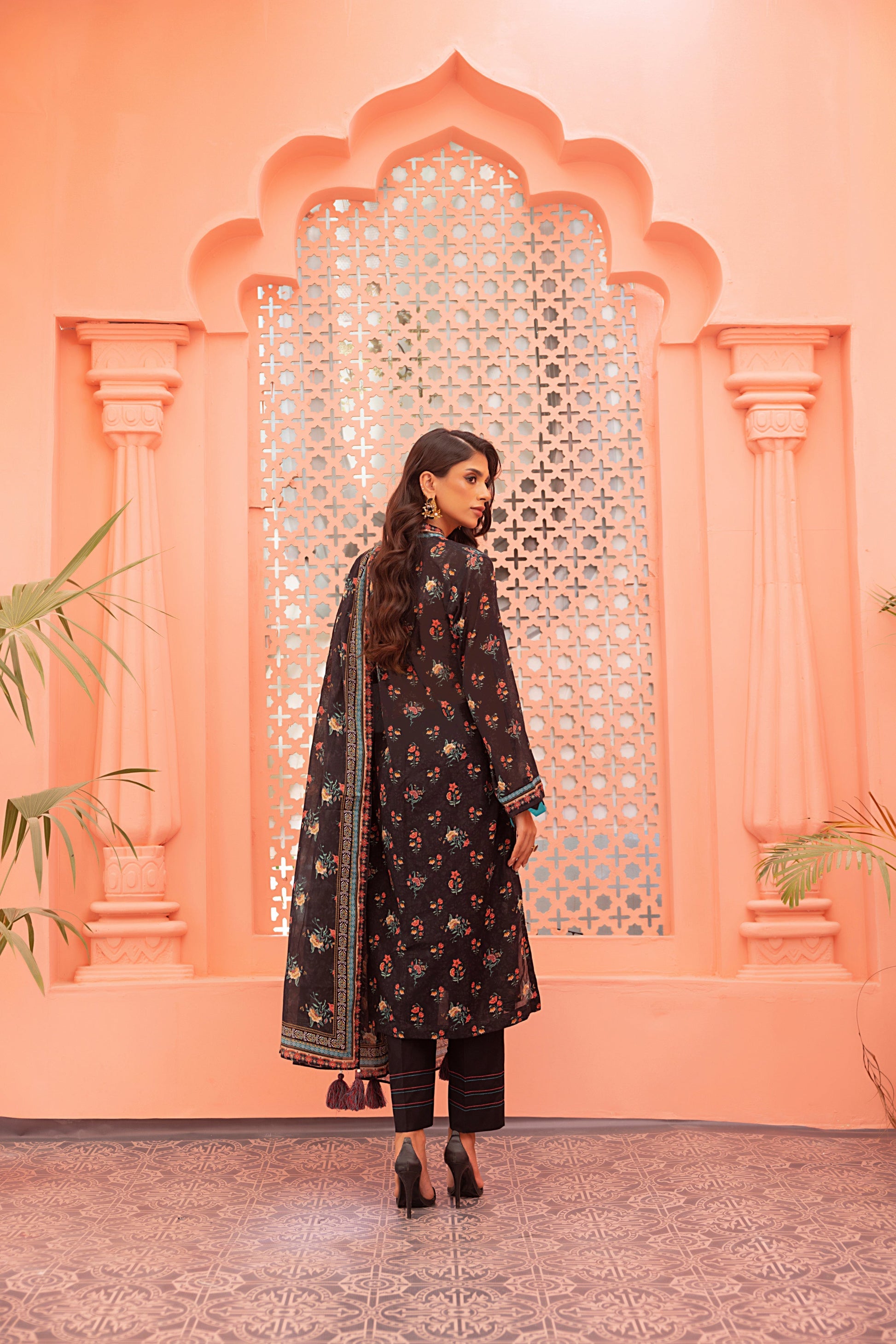 LSM | Winter Marina 24 | 0135 - Official LSM stockist in UK - Sakeena London