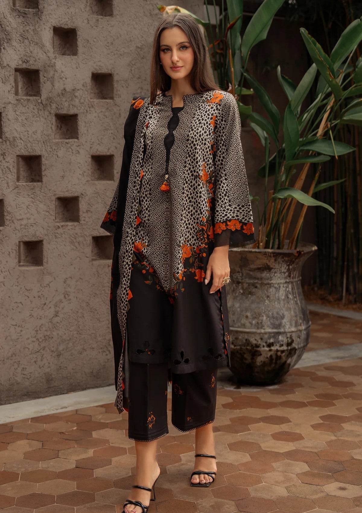 Winter - Charizma - C-Prints - Linen 25 - CPW5-08