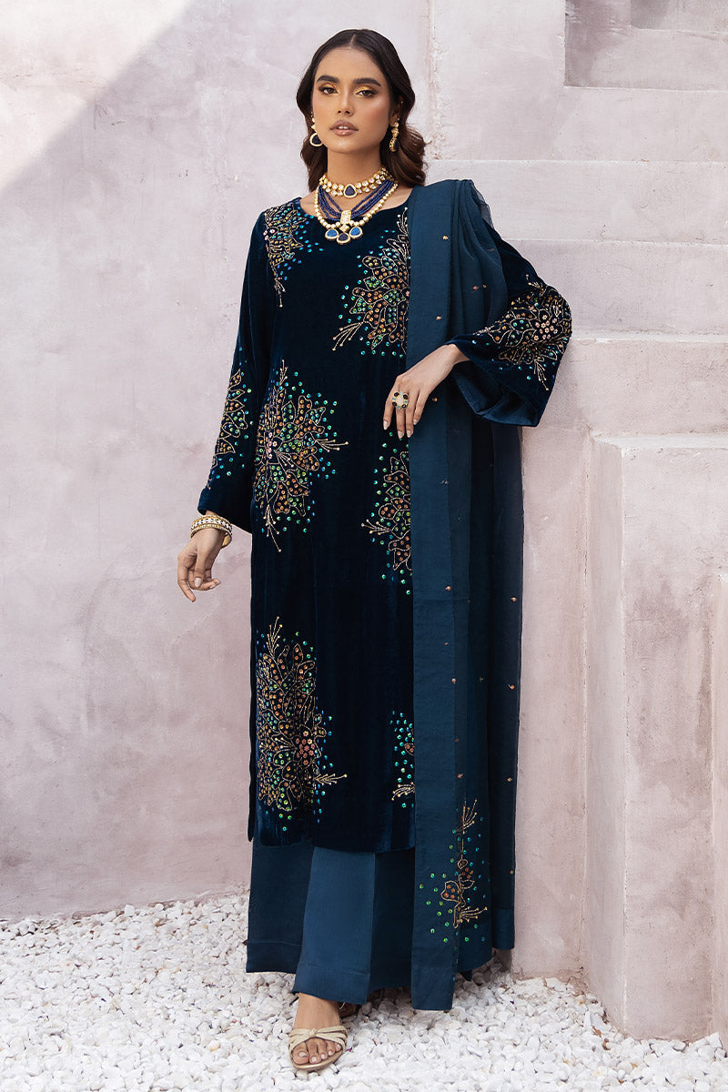 Chic Ophicial | Velveteen Luxury Fall Collection | Zaira - Official Chic Ophicial stockist in UK - Sakeena London