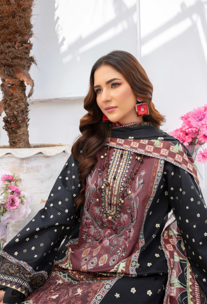 Humdum | Saira Bano Lawn 24 | D09 - Official HumDum stockist in UK - Sakeena London