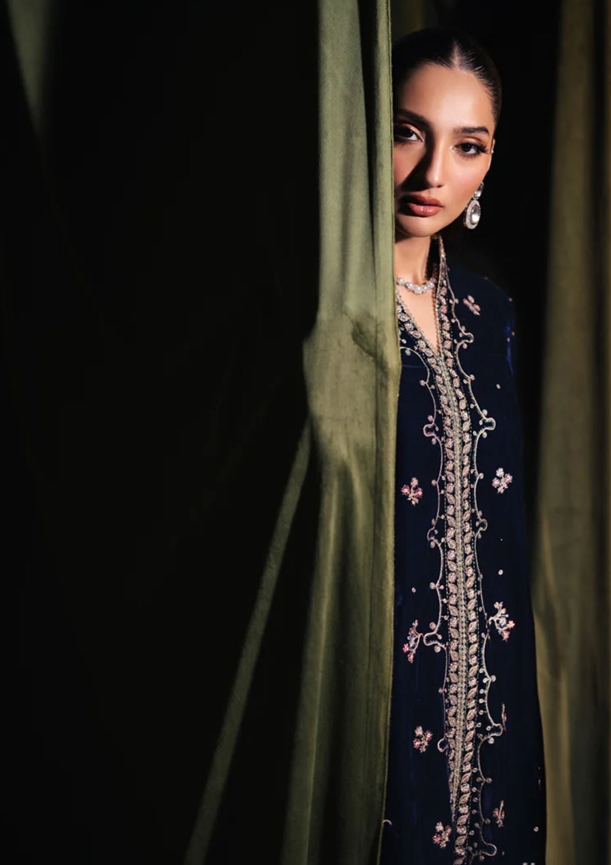 Winter Collection - Qalamkar - Velvet Edit - QV24#05 - DALIA