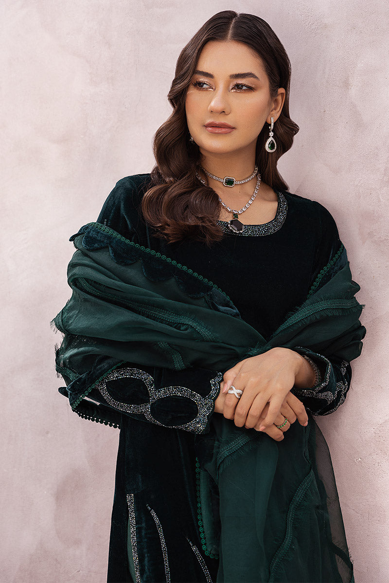Chic Ophicial | Velveteen Luxury Fall Collection | Aysel - Official Chic Ophicial stockist in UK - Sakeena London