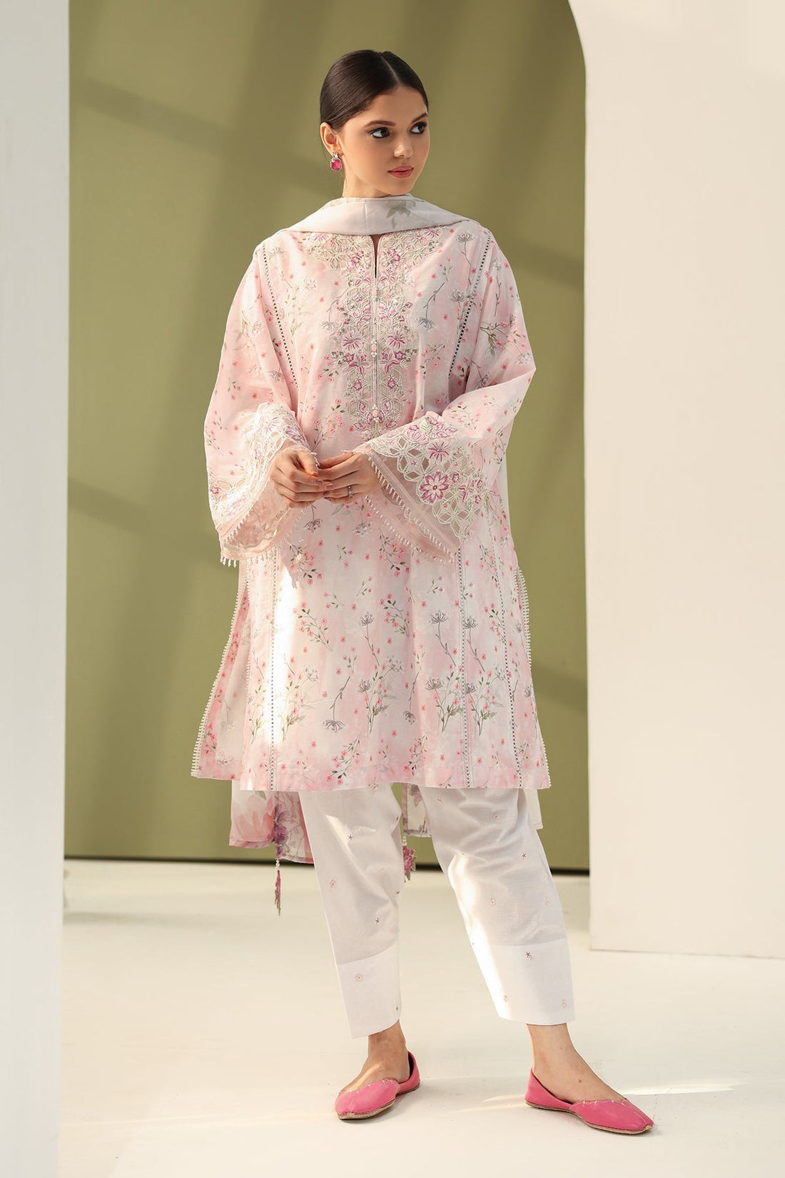 Baroque | Eid Printique | EMBROIDERED PRINTED LAWN UF-4180 - Official Baroque stockist in UK - Sakeena London