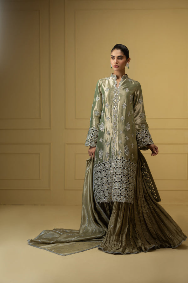 Sana Abbas | Suvi Wedding Formals | ZAHA - Official Sana Abbas stockist in UK - Sakeena London