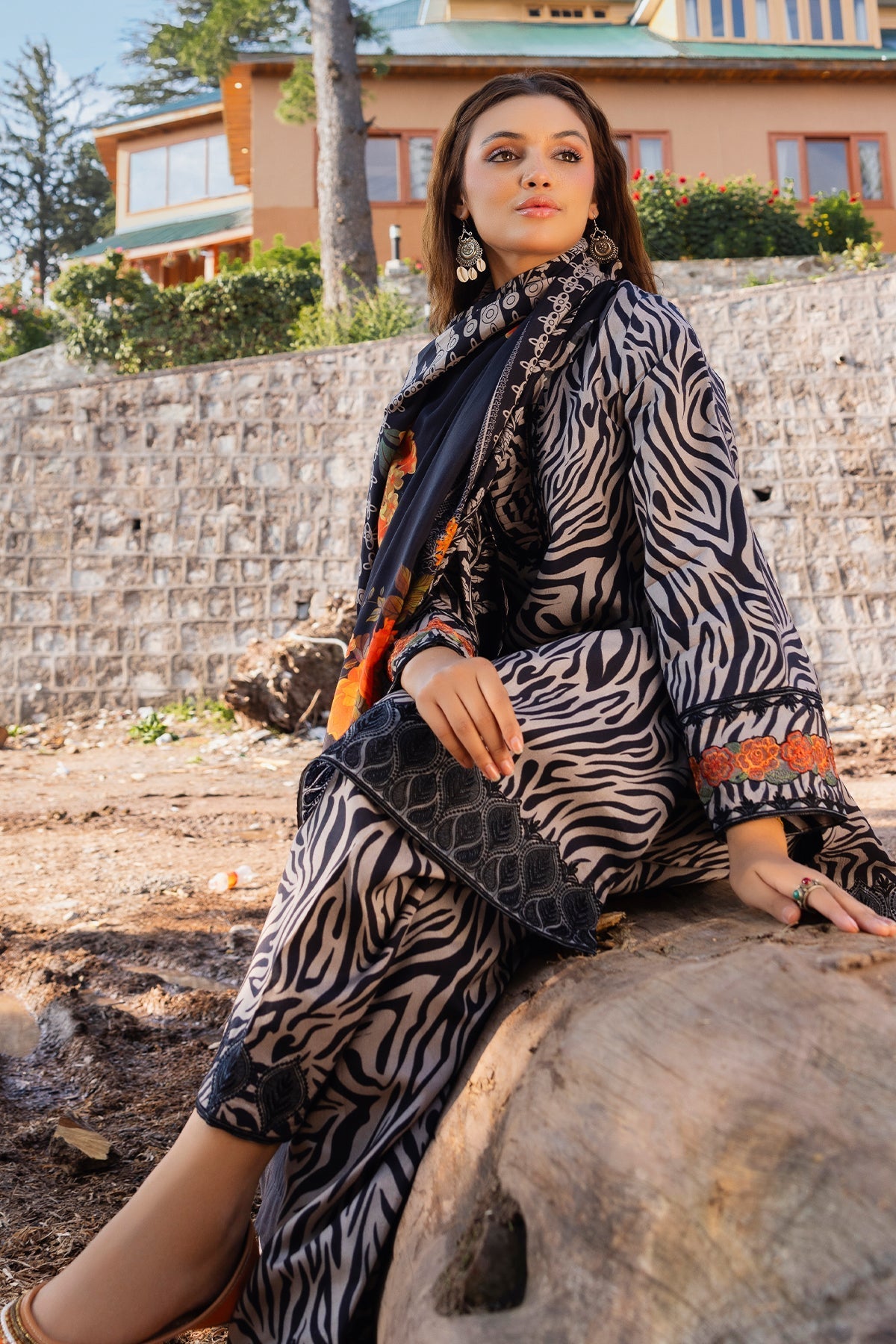 Charizma | Aniiq Embroidered Collection | STAPLE SHAWL ANW4-03 - Official Charizma stockist in UK - Sakeena London