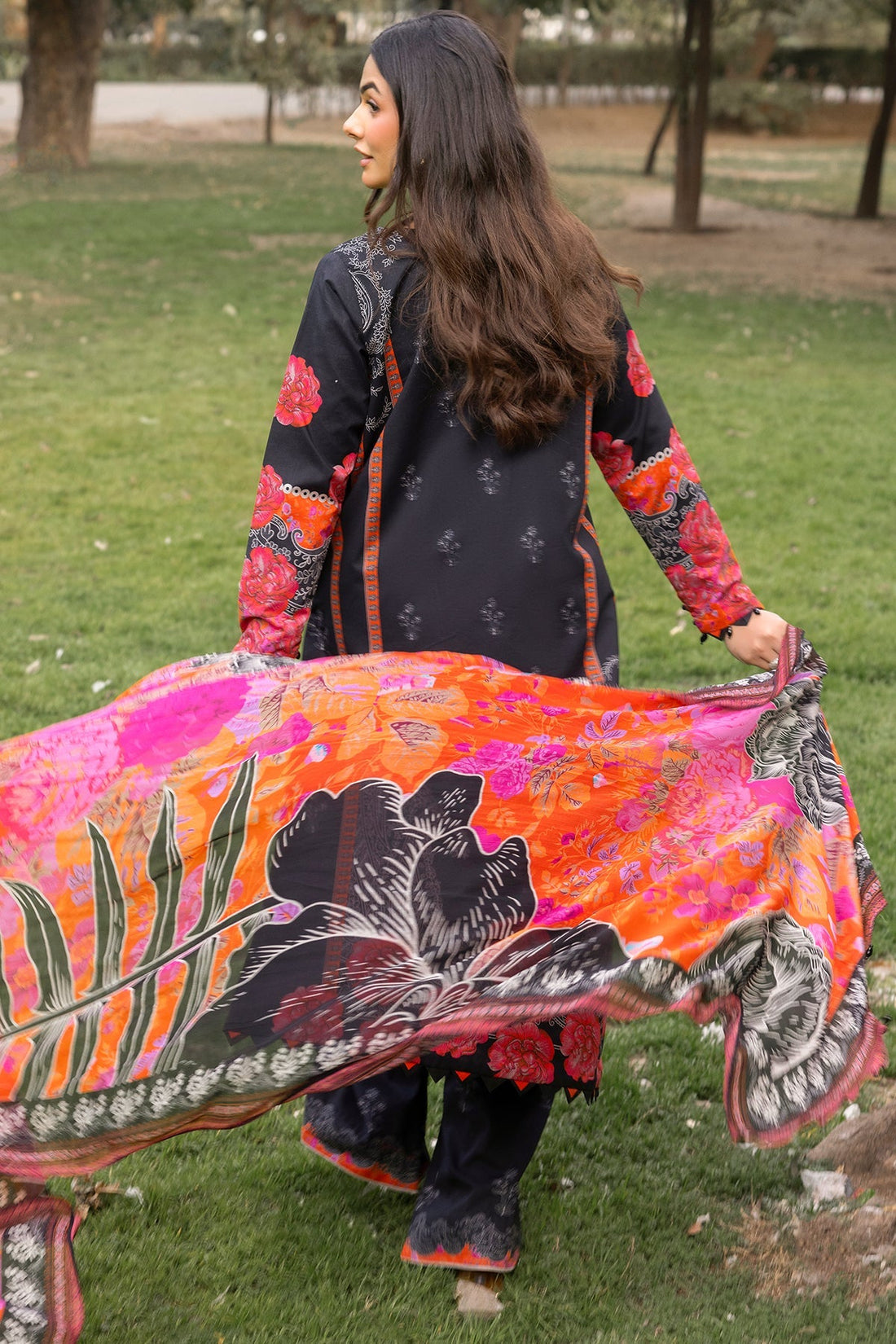 Charizma | C prints Lawn | CP5-18 - Official Charizma stockist in UK - Sakeena London