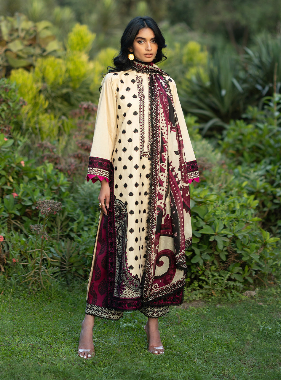Zainab Chottani | Luxe Lawn 26 | Nour - 09