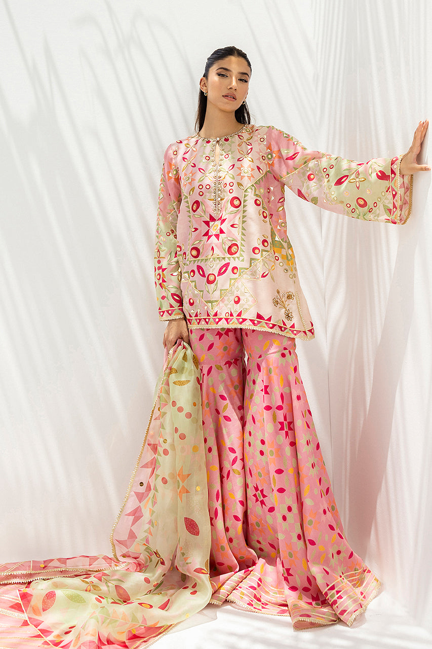 Sania Maskatiya | Fall Festive Glimmer | Vaya - Official Sania Maskatiya stockist in UK - Sakeena London