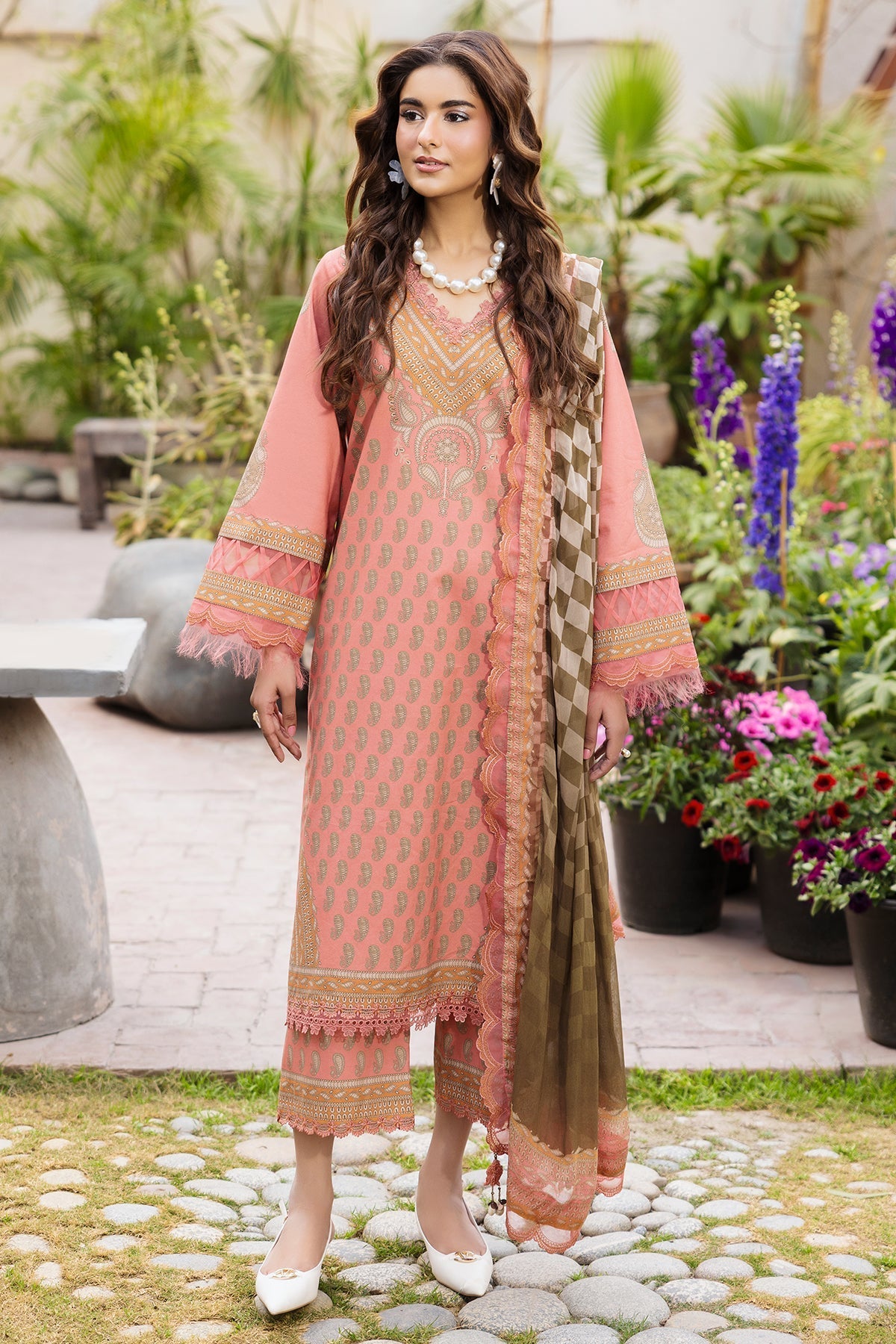 Charizma | Andaaz Lawn 26 | CAD6-07