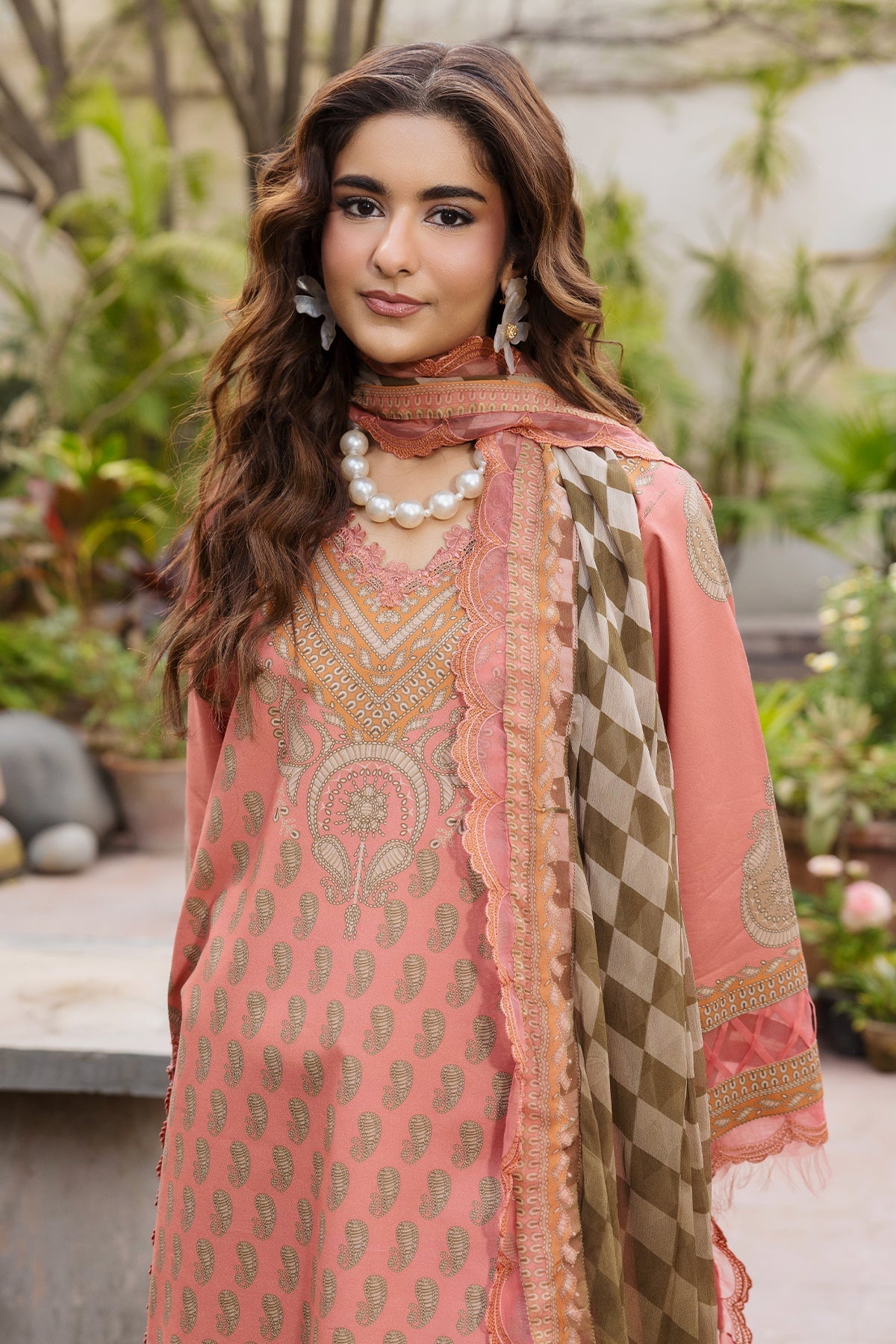 Charizma | Andaaz Lawn 26 | CAD6-07