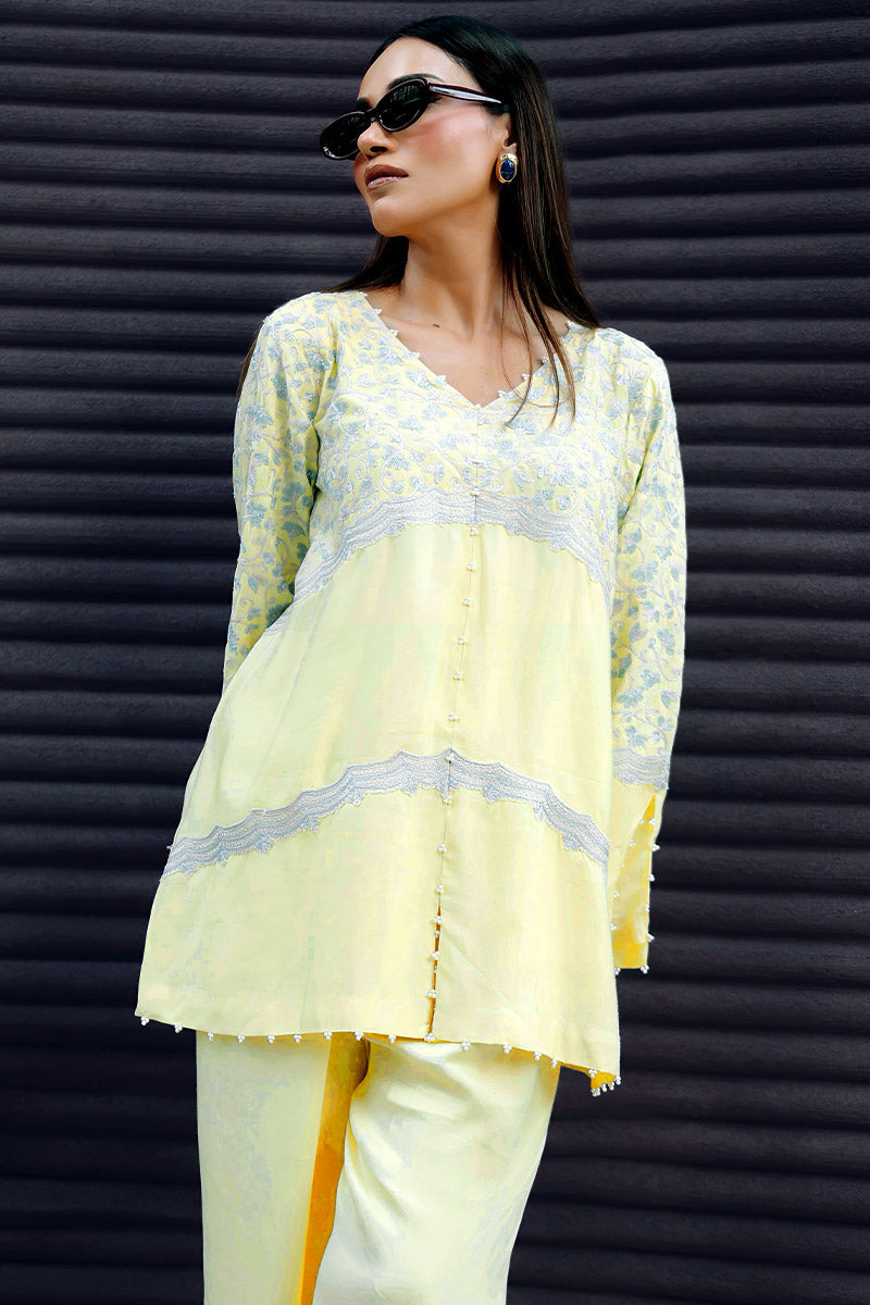 Chic Ophicial | Spotlight | Buttery Yellow