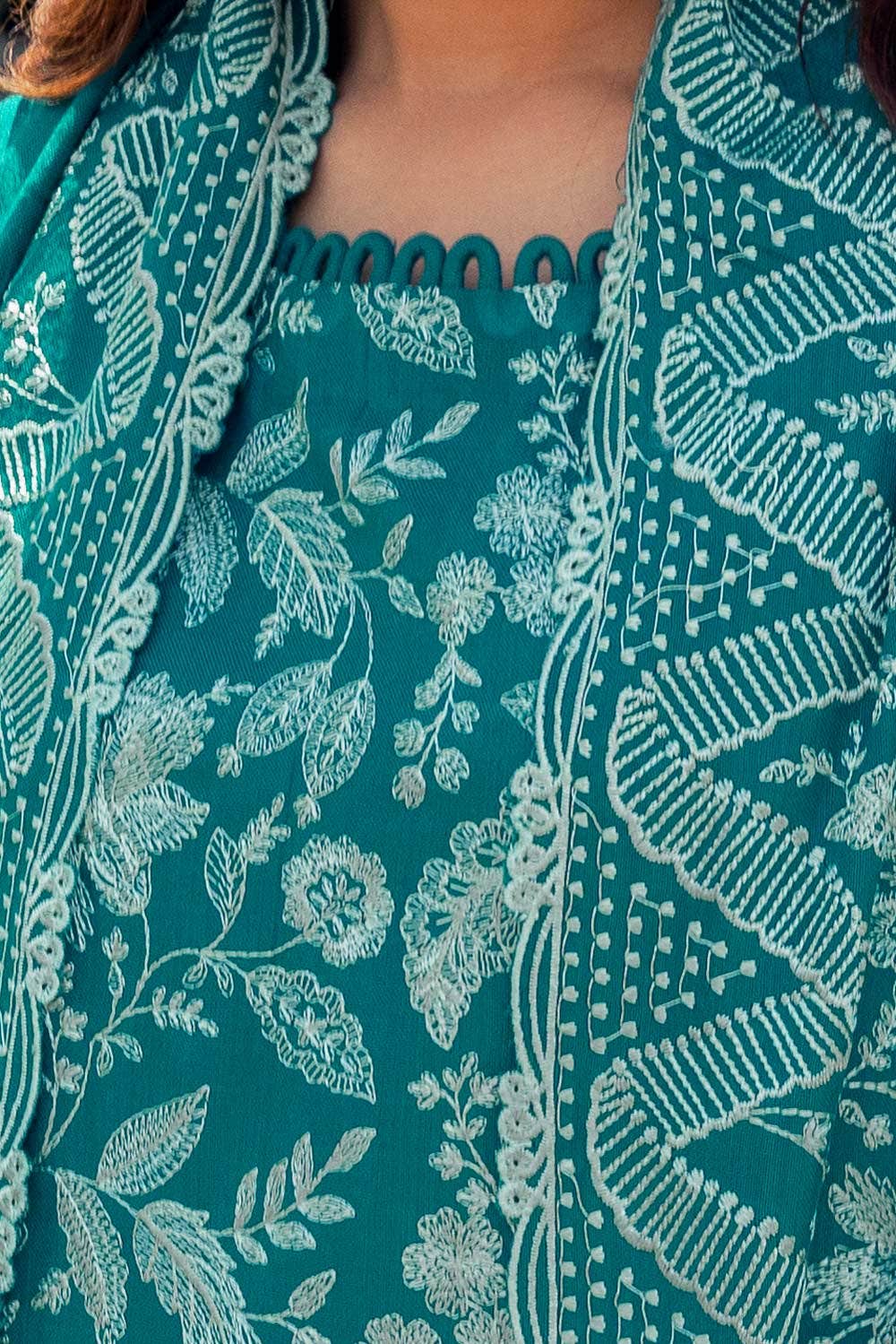 Gul Ahmed | Winter Collection 24 | Acrylic Dupatta AP-42010 - Official Gul Ahmed stockist in UK - Sakeena London