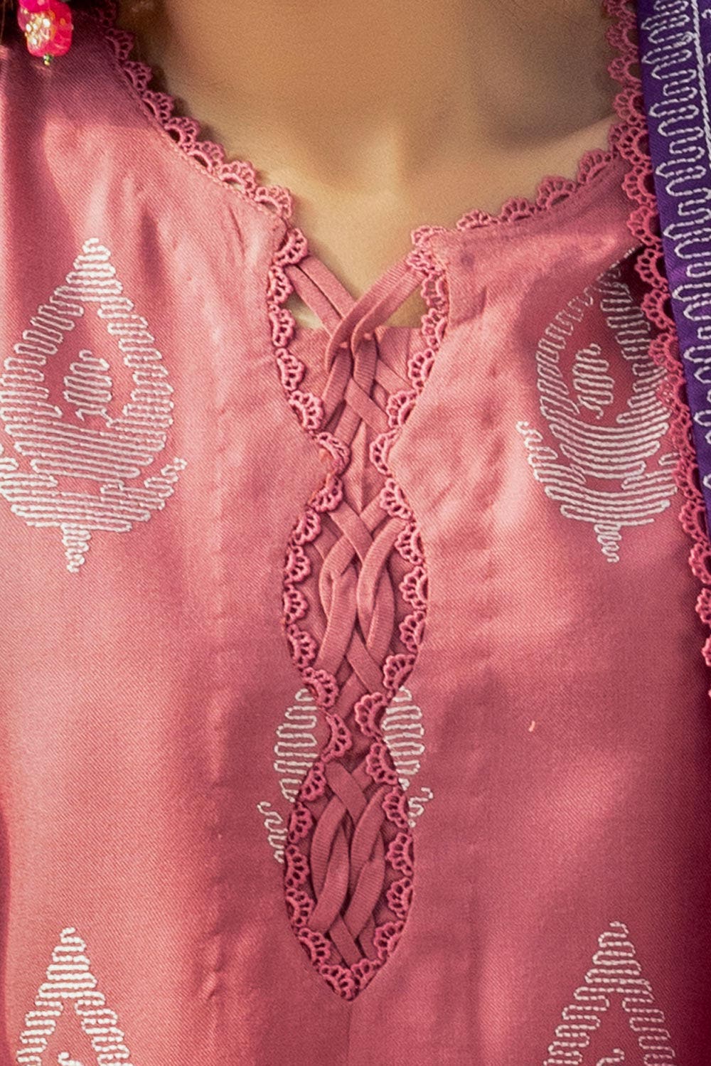 Gul Ahmed | Winter Collection 24 | Acrylic Dupatta AP-42003 - Official Gul Ahmed stockist in UK - Sakeena London