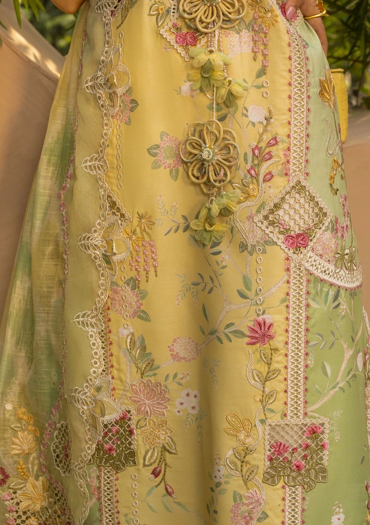Lawn - Crimson - Tasawar - CT25#4A - BONJOUR AND BLOOM