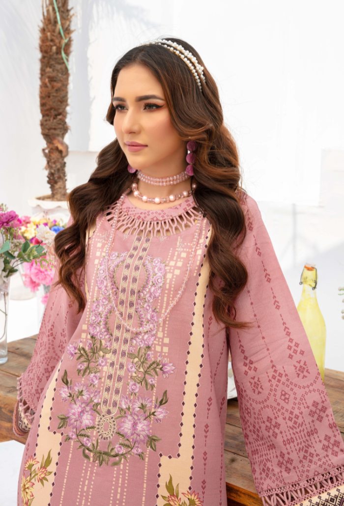 Humdum | Saira Bano Lawn 24 | D01 - Official HumDum stockist in UK - Sakeena London
