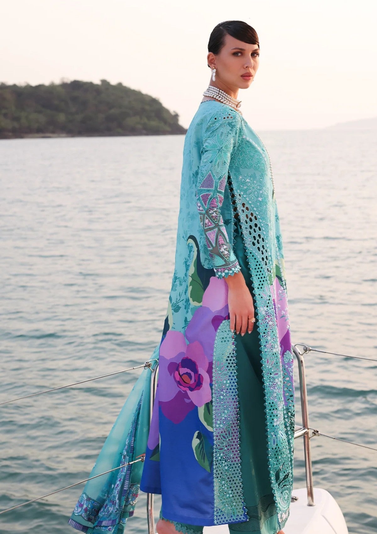 Lawn - Afrozeh - Unstitched 25 - AL#10 - Sovana