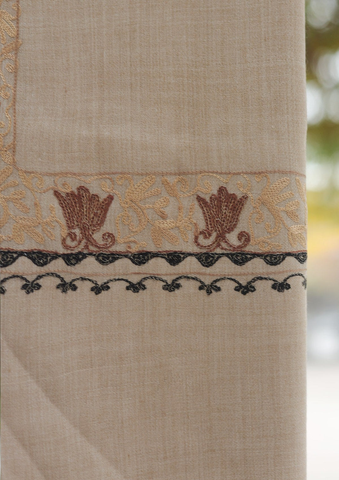 Wool Ari Work Shawl D - 35 - SKIN