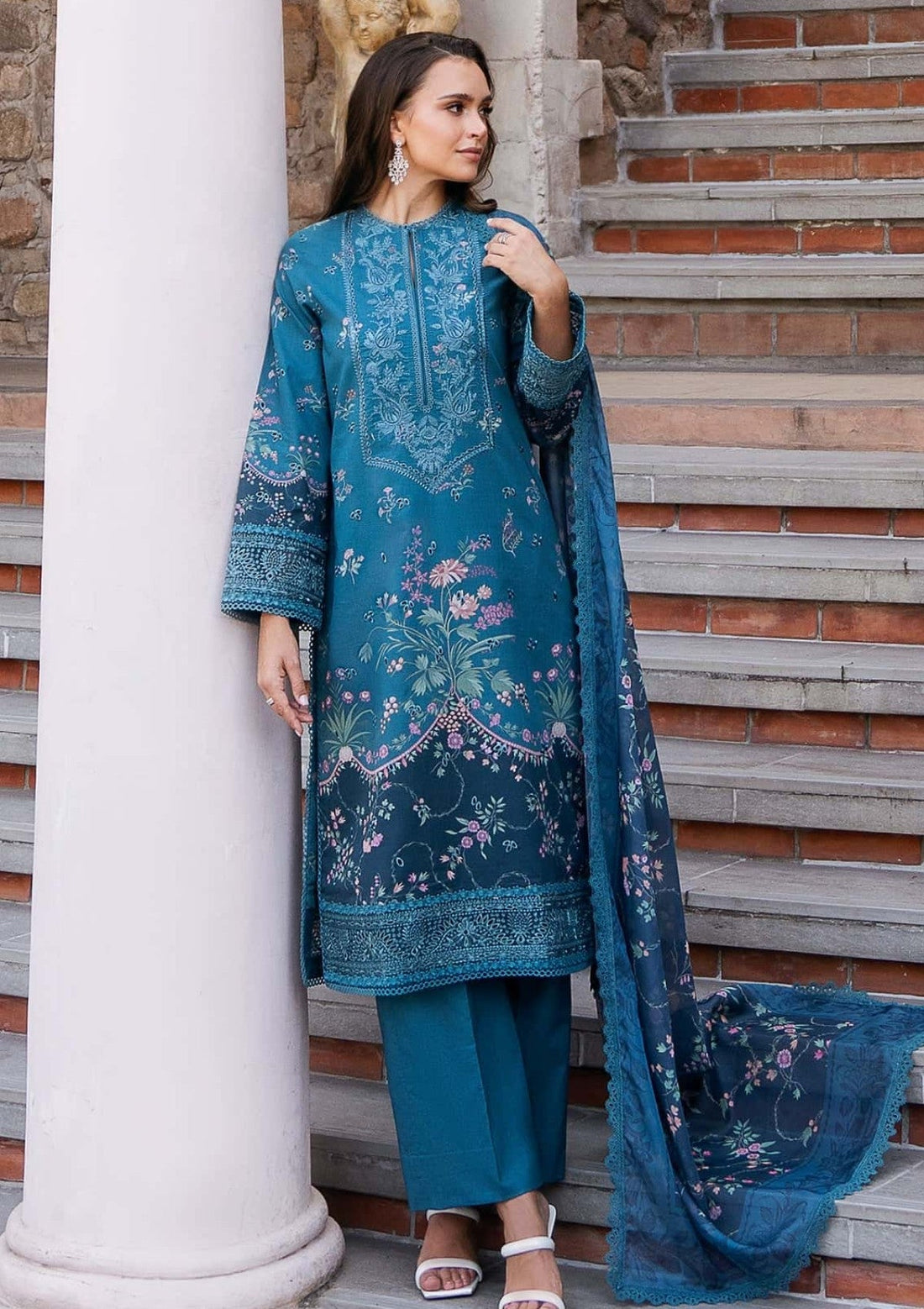 Lawn - Afrozeh - Damask The Holiday - Rosheen B
