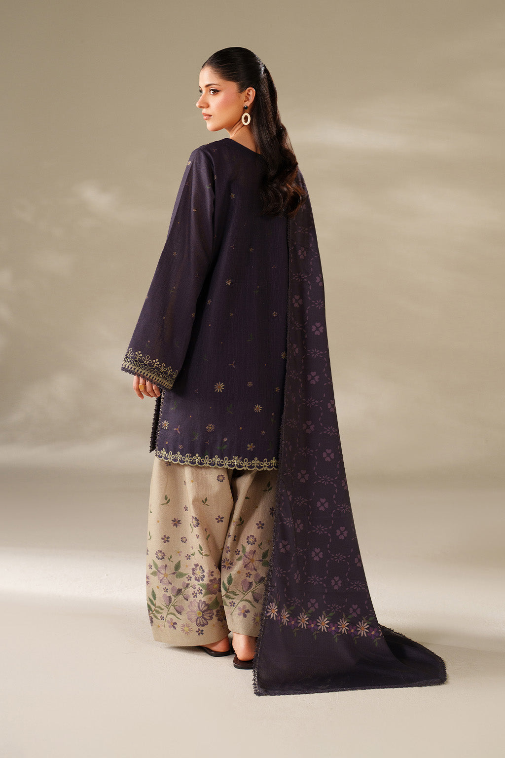 Iznik | Winter Chapter 25 | UE-568 Printed Khaddar - Official Iznik stockist in UK - Sakeena London