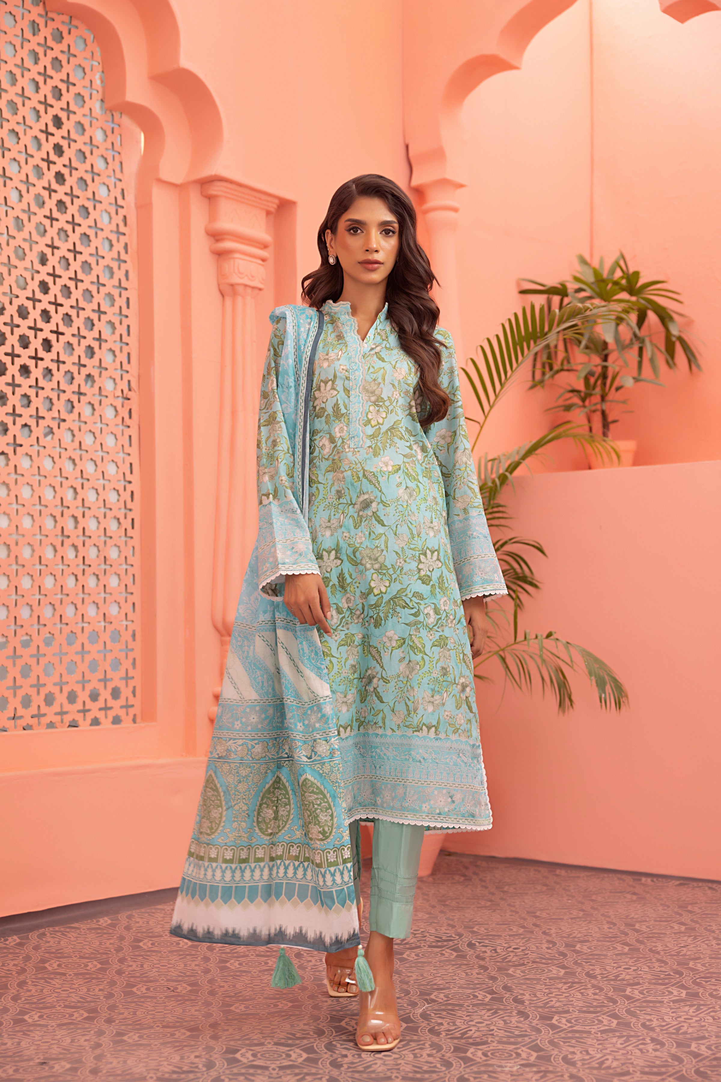 LSM | Winter Marina 24 | 0136 - Official LSM stockist in UK - Sakeena London