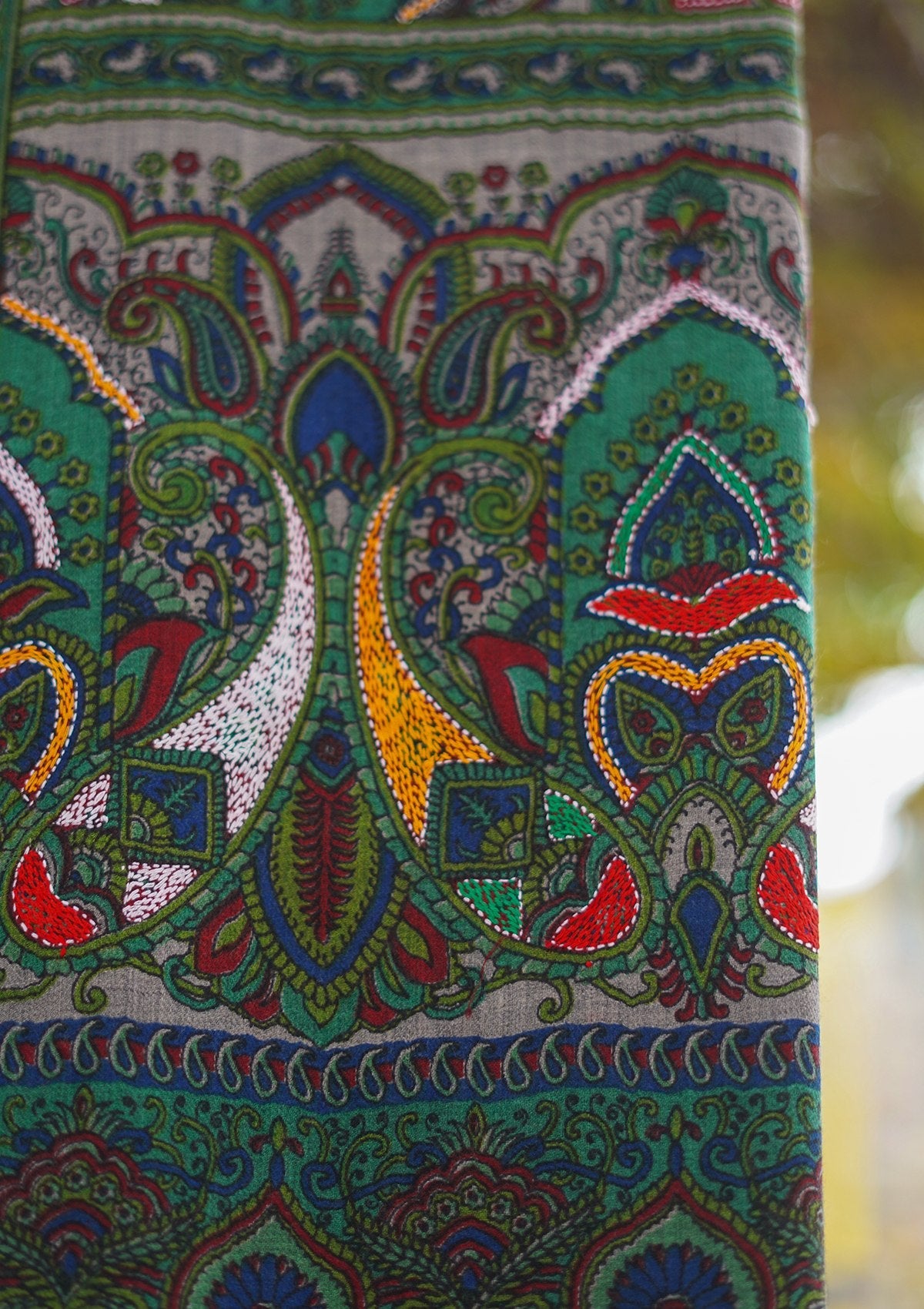 Wool Needle Work Shawl D - 47J - MOUSE