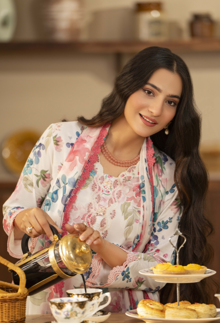 Humdum | Senora Lawn 25 | Senora - D01 - Official Humdum stockist in UK - Sakeena London
