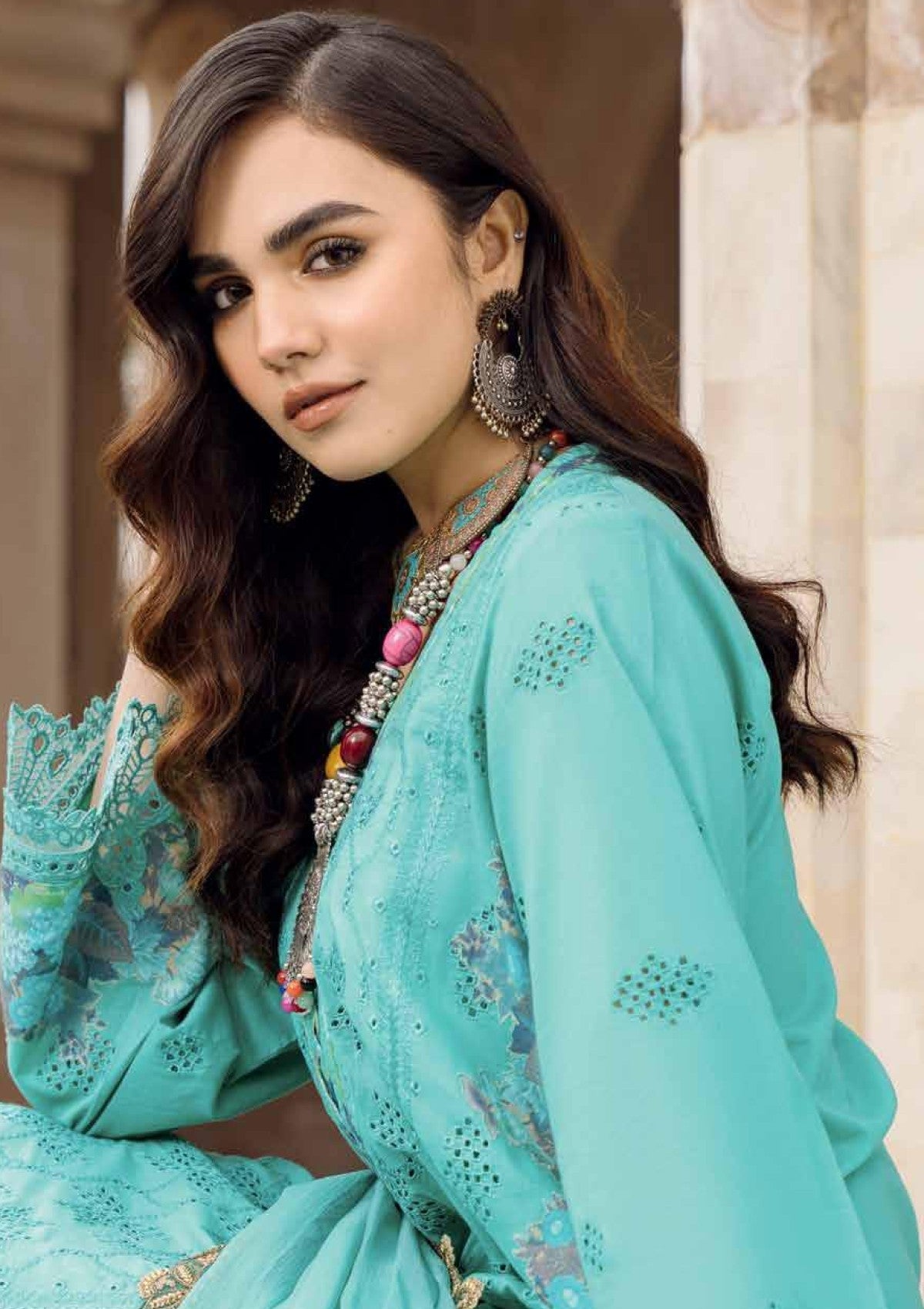 Lawn - Charizma - Andaaz 25 - AD4 - 08