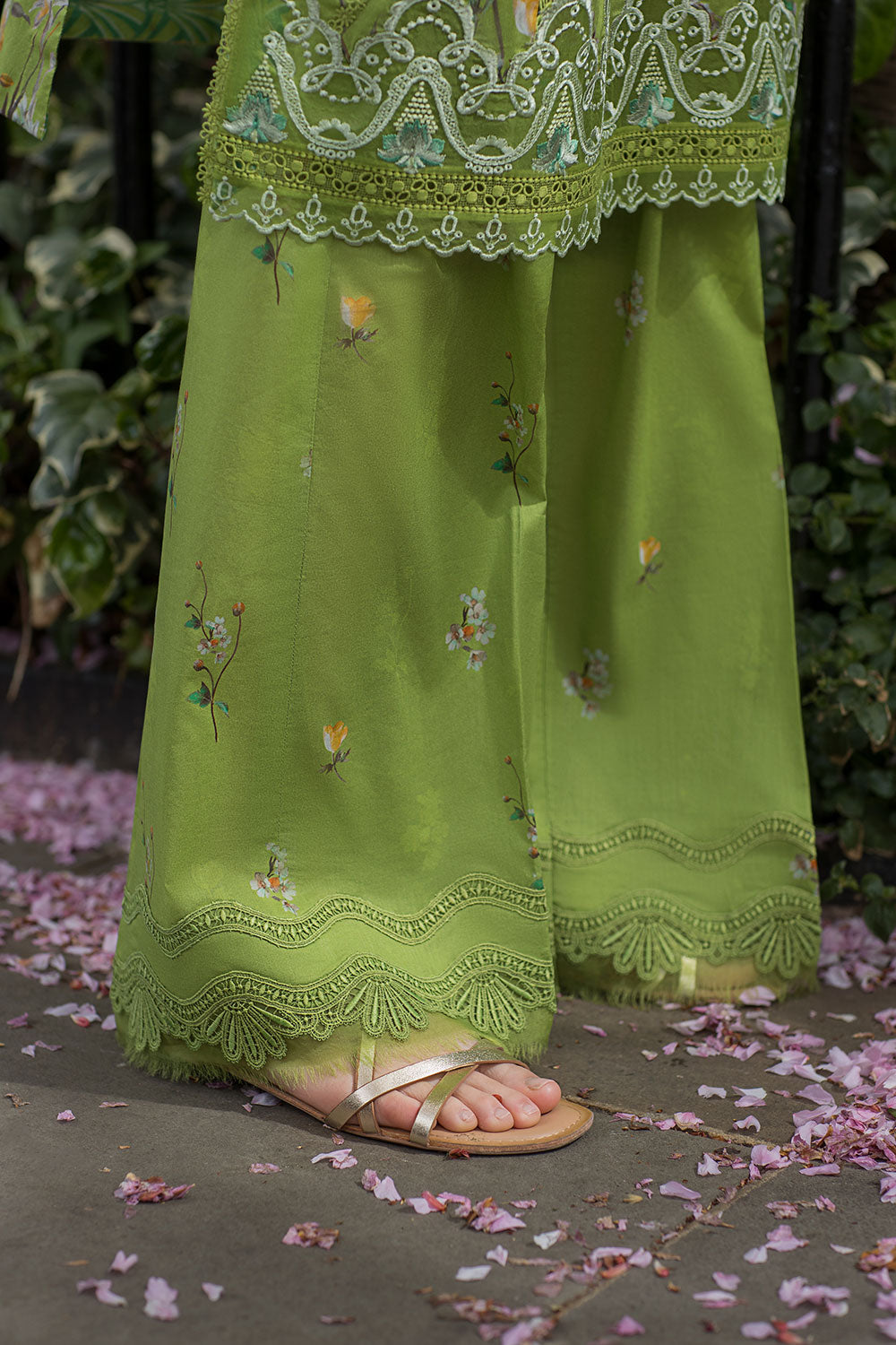 Sobia Nazir | Basics 25 | Design 3A - Official Sobia Nazir stockist in UK - Sakeena London