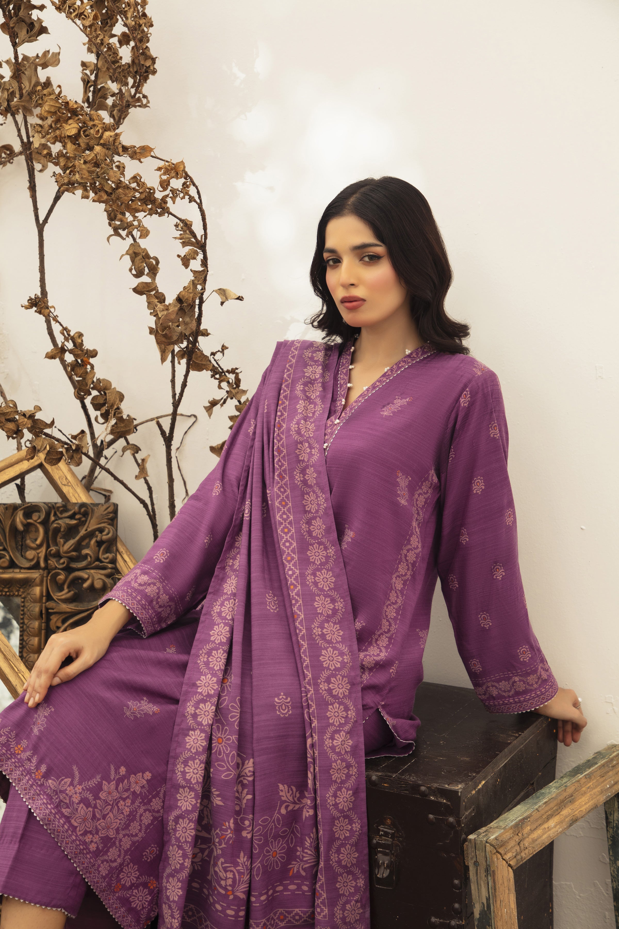 LSM | Winter Marina 25 | 0009-A - Official LSM stockist in UK - Sakeena London