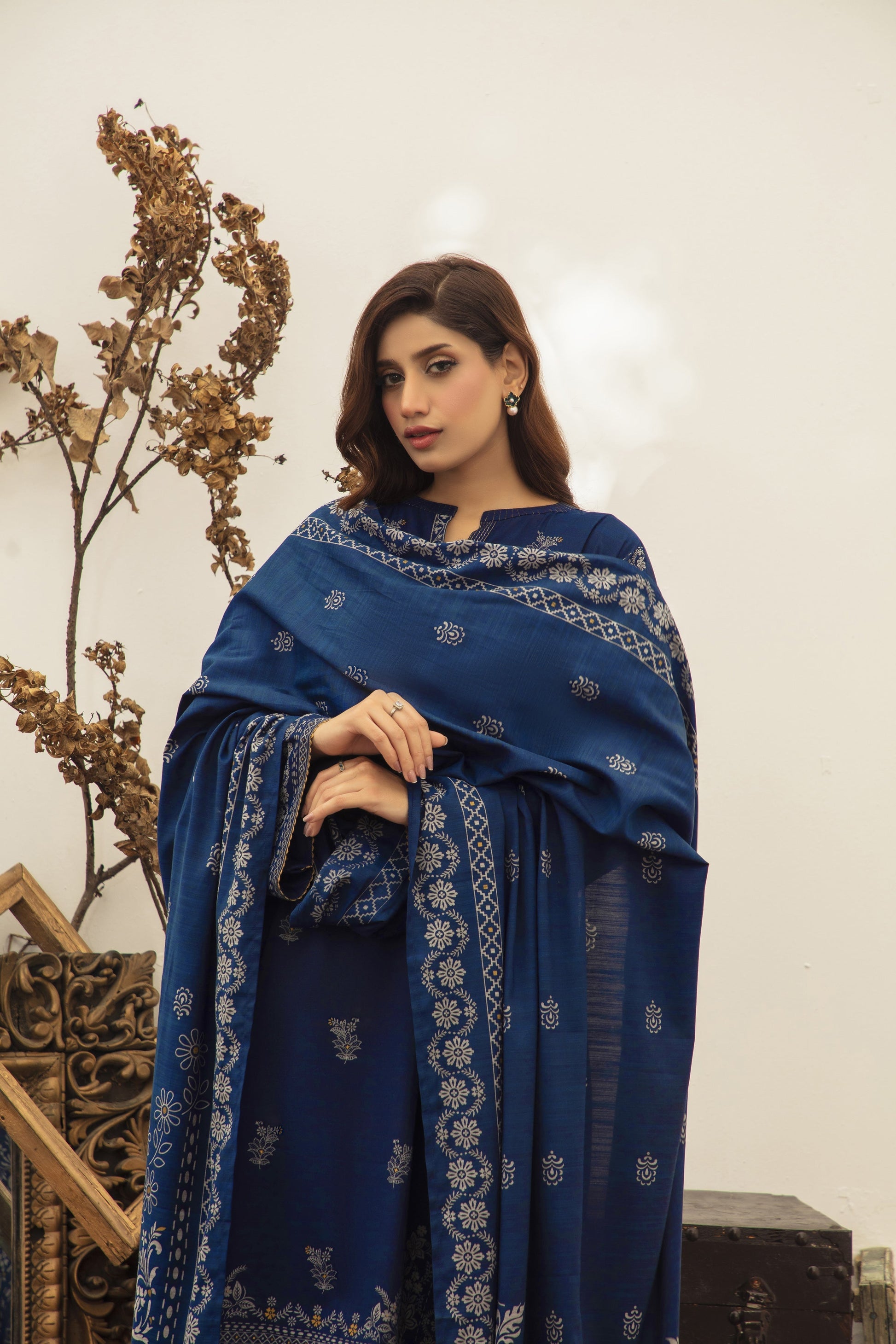 LSM | Winter Marina 25 | 0009-B - Official LSM stockist in UK - Sakeena London