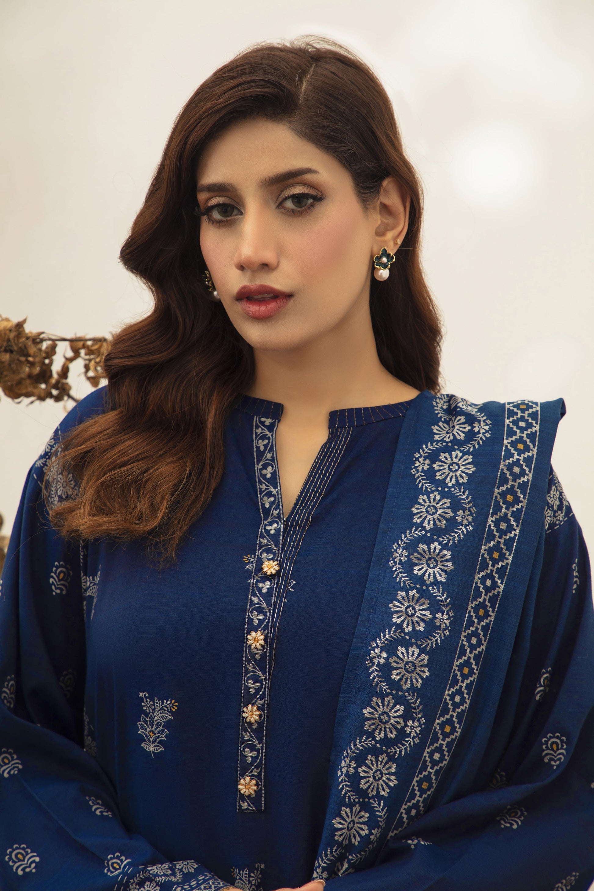 LSM | Winter Marina 25 | 0009-B - Official LSM stockist in UK - Sakeena London