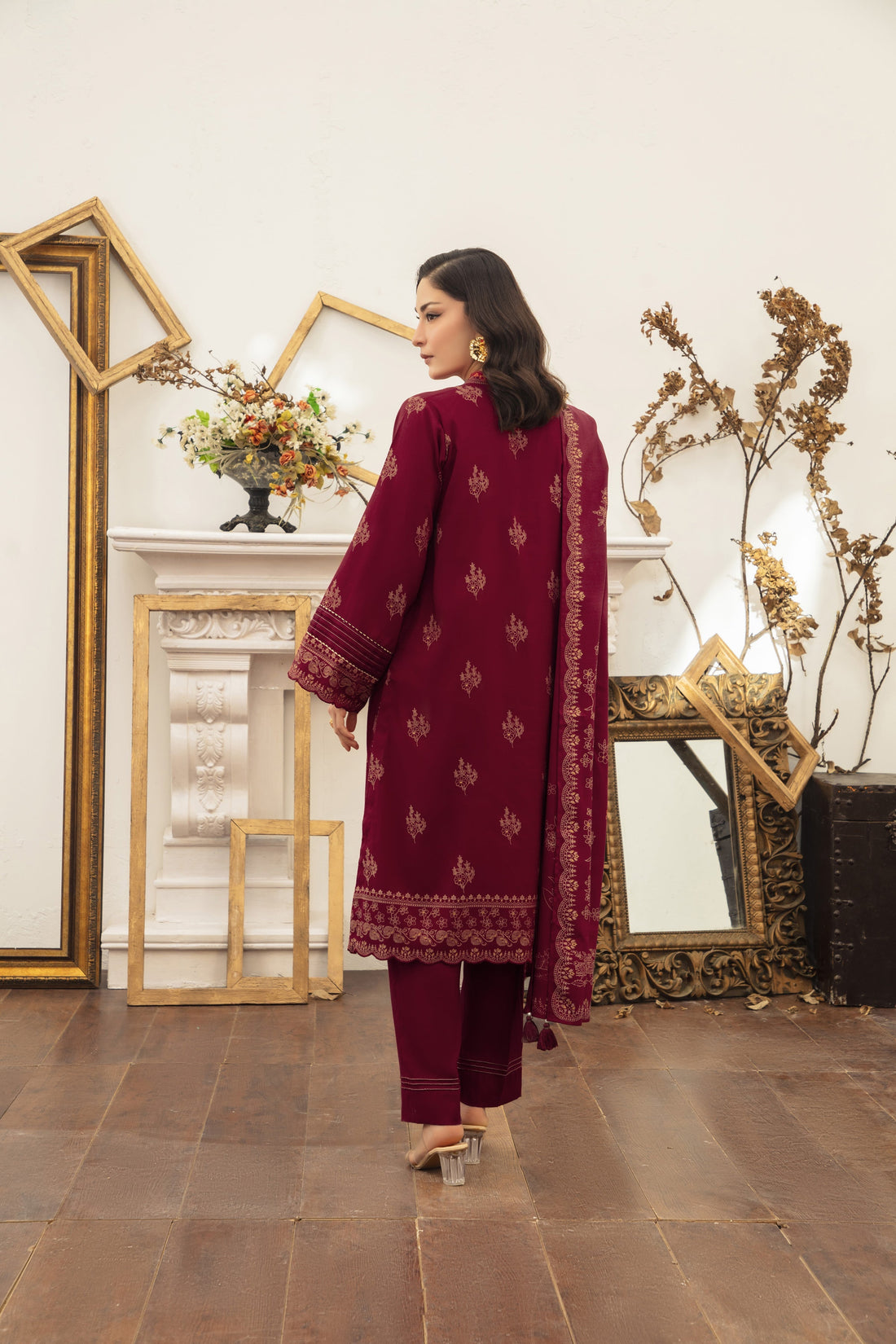 LSM | Winter Marina 25 | 0259-B - Official LSM stockist in UK - Sakeena London