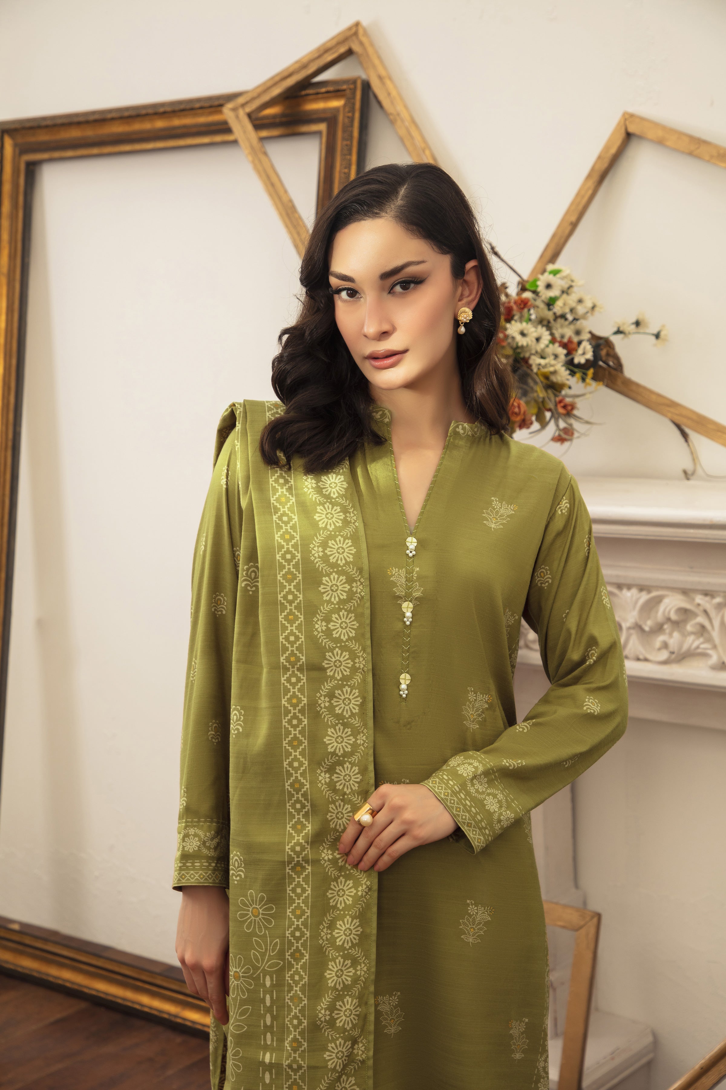 LSM | Winter Marina 25 | 0009-C - Official LSM stockist in UK - Sakeena London