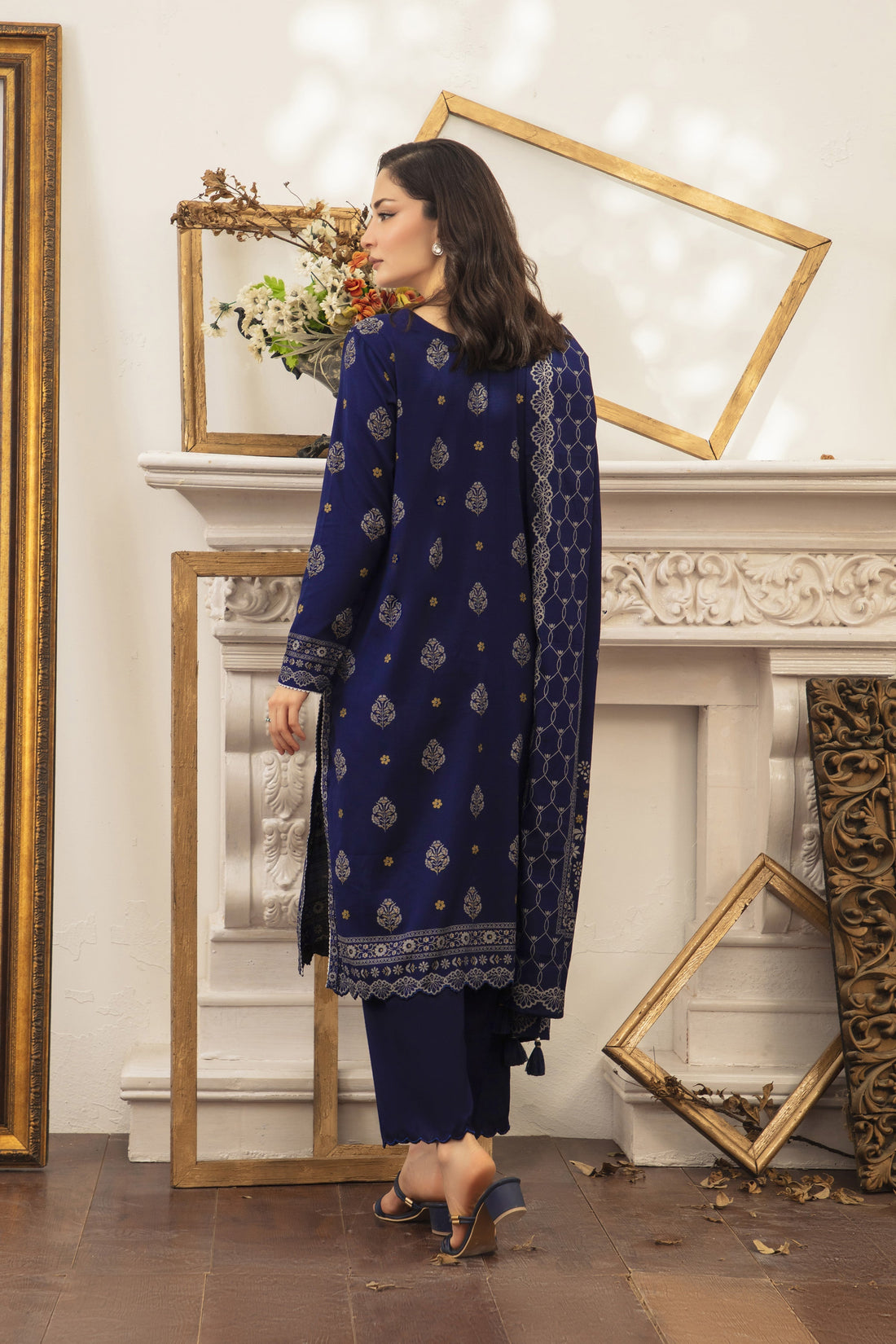 LSM | Winter Marina 25 | 0266-A - Official LSM stockist in UK - Sakeena London