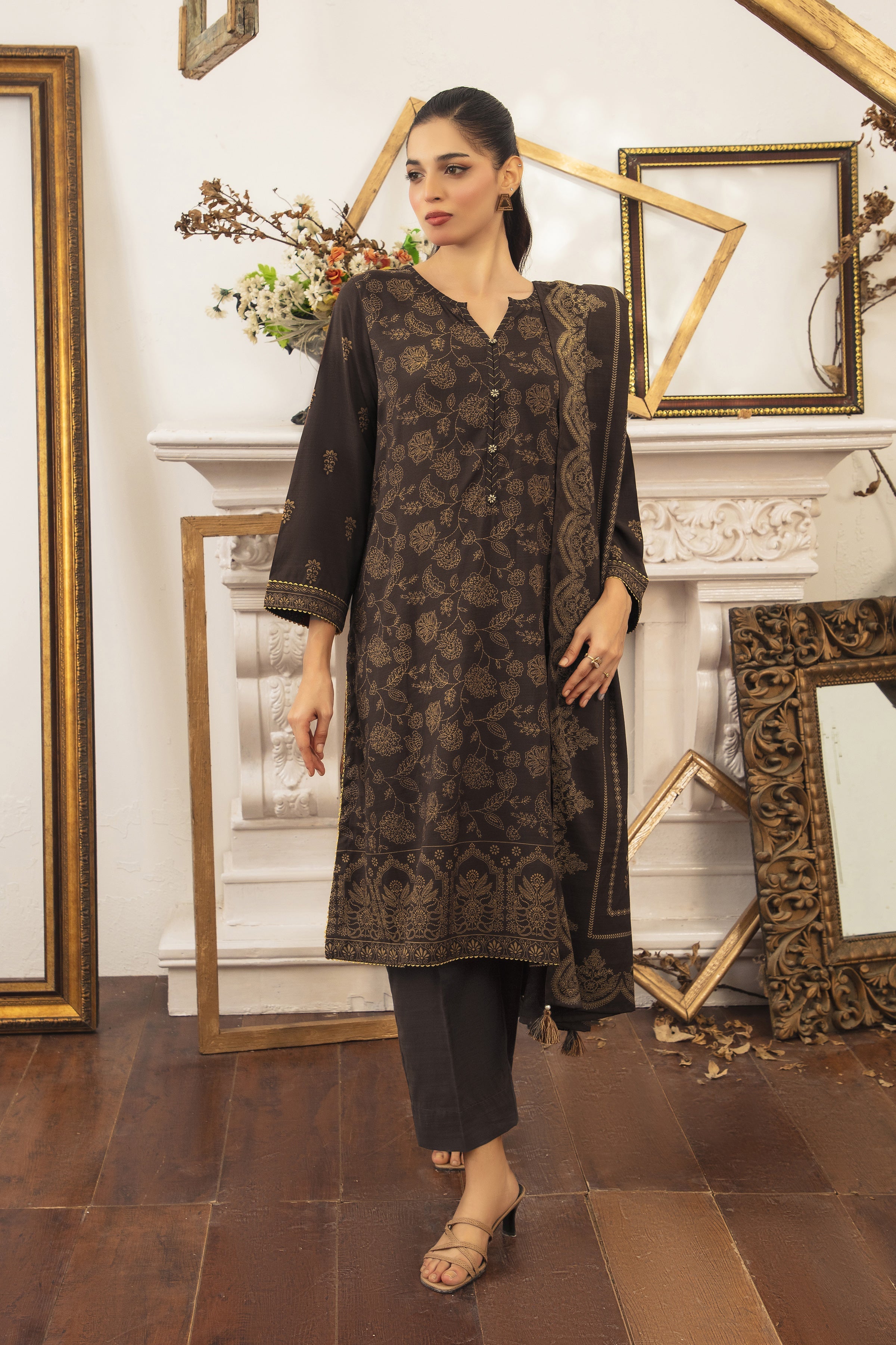 LSM | Winter Marina 25 | 0006-A - Official LSM stockist in UK - Sakeena London