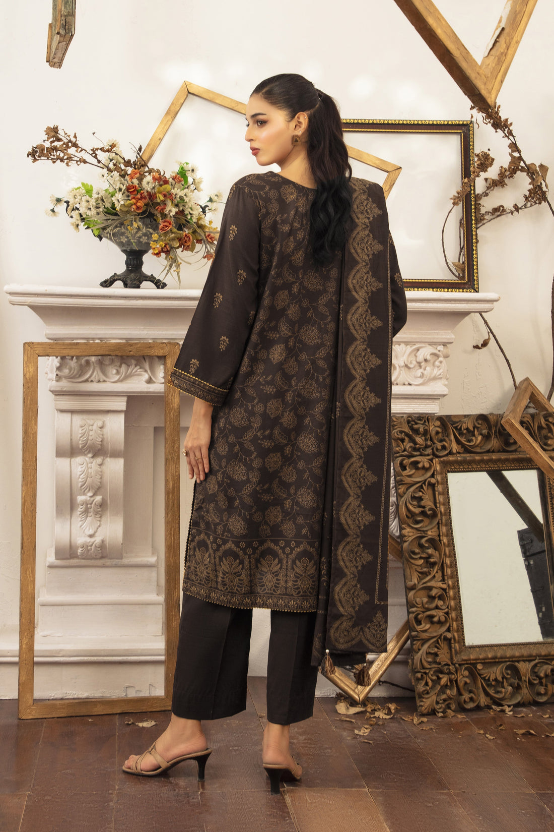 LSM | Winter Marina 25 | 0006-A - Official LSM stockist in UK - Sakeena London