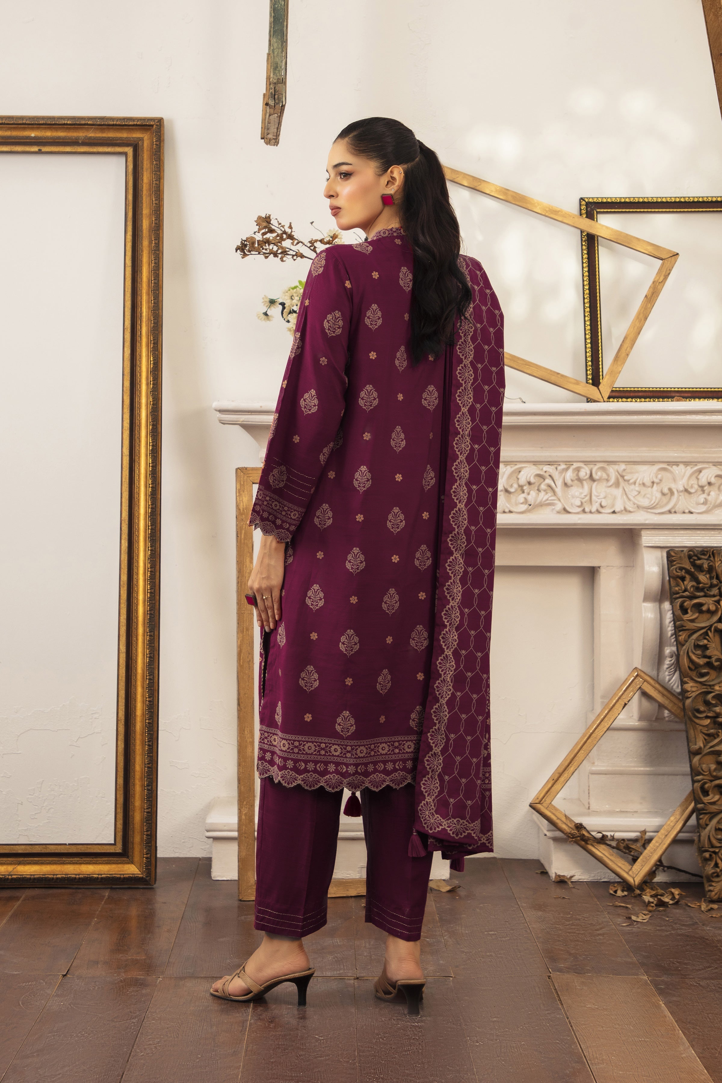 LSM | Winter Marina 25 | 0266-C - Official LSM stockist in UK - Sakeena London